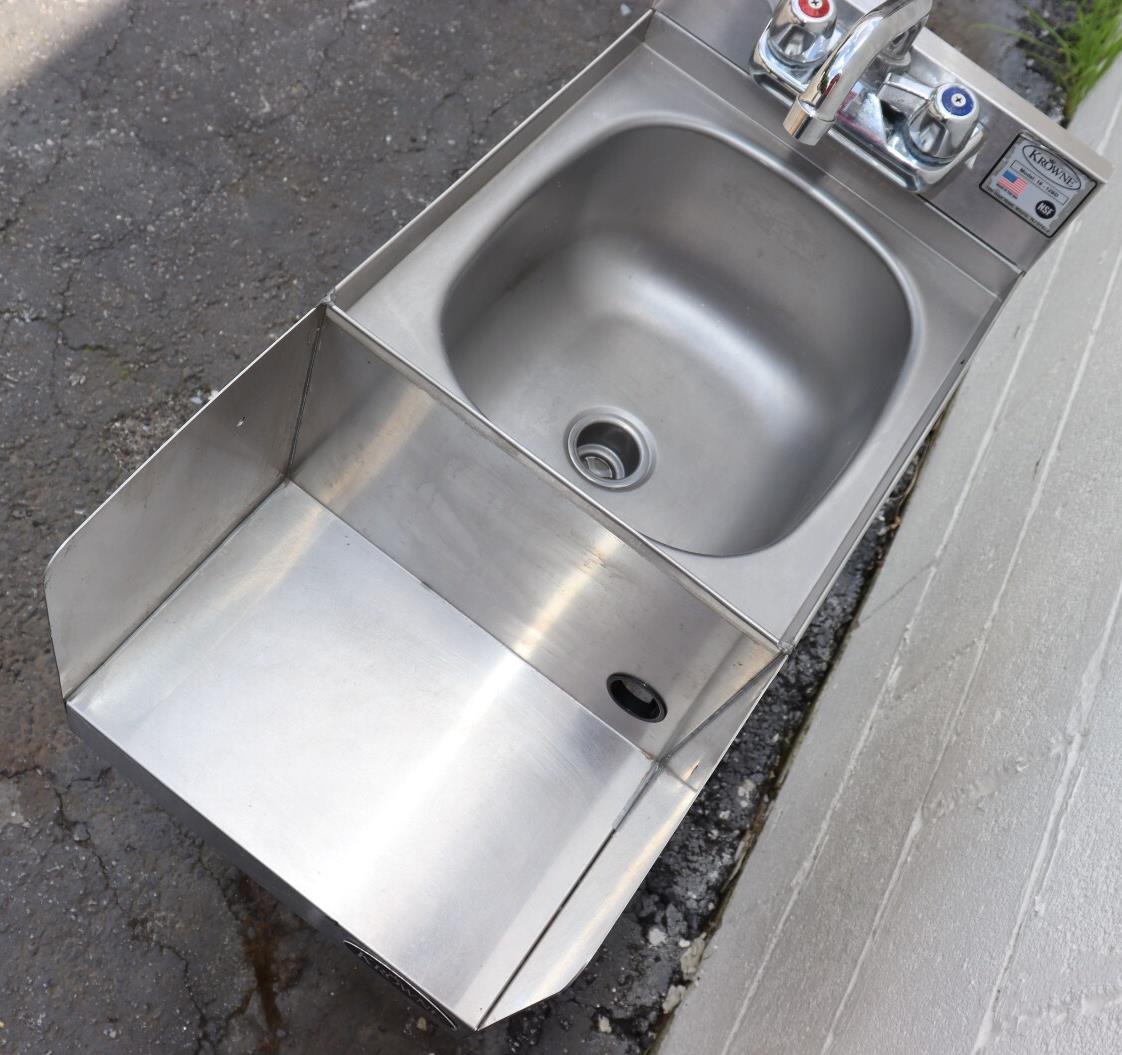 Krowne 1812BD 1800 Series 12" Blender Station & Dump Sink w/ Four Legs, Used - NMB Restaurant Equipment