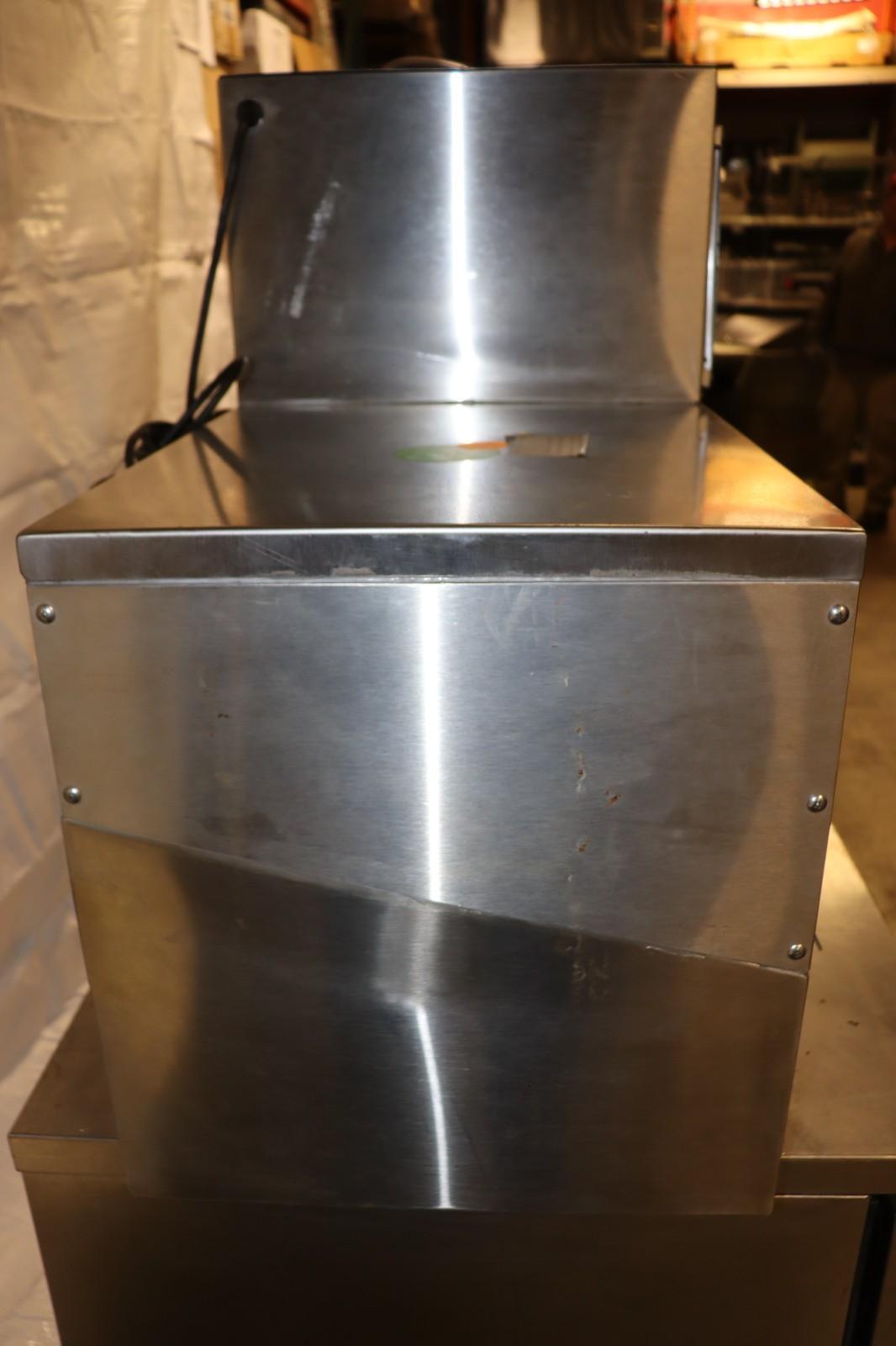Randell CR9039 Refrigerated Countertop 39" Condiment Rail, Used - NMB Restaurant Equipment