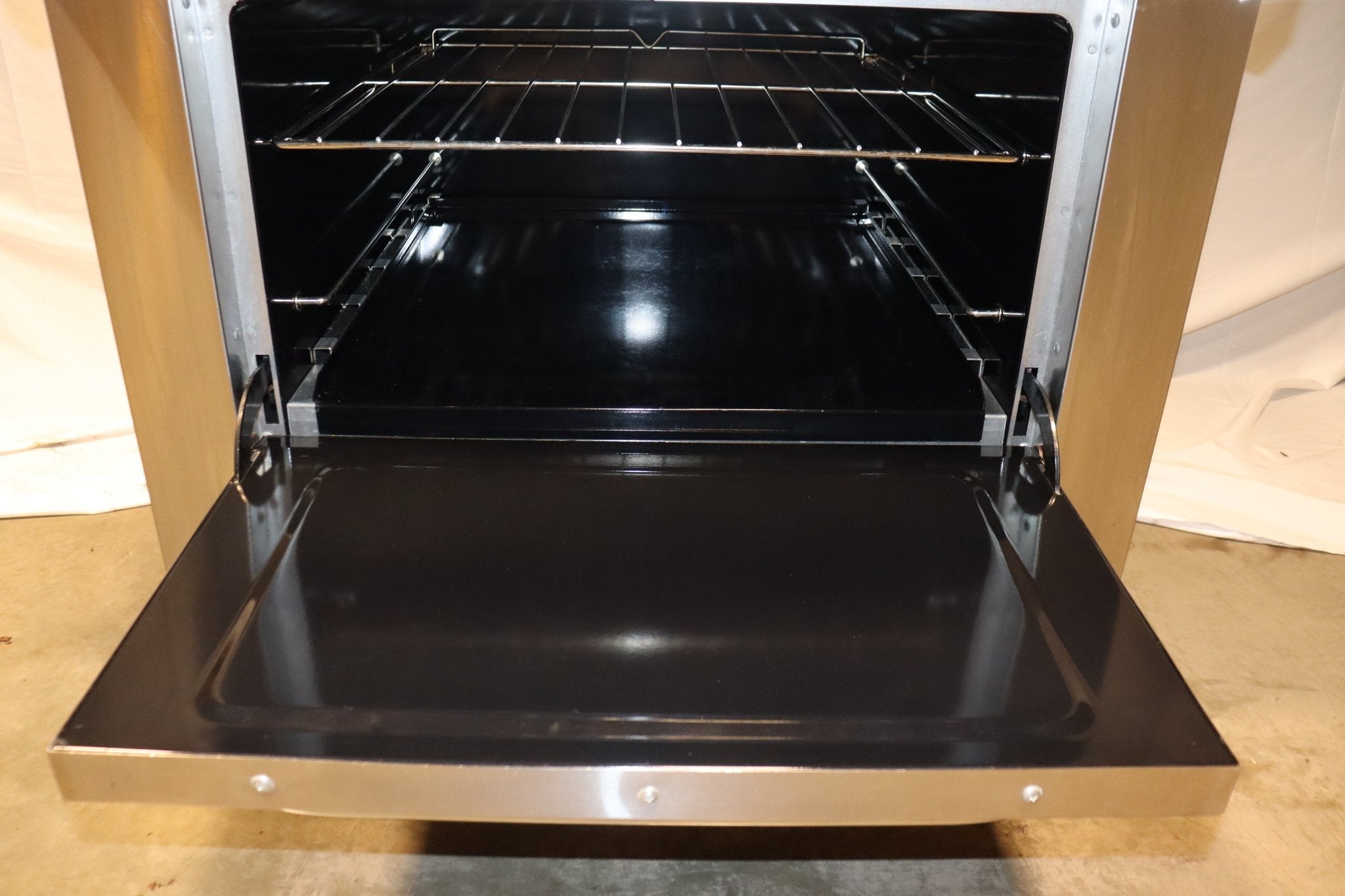 Southbend S361D 36" 6 Burner Commercial Gas Range, Natural Gas - NMB Restaurant Equipment