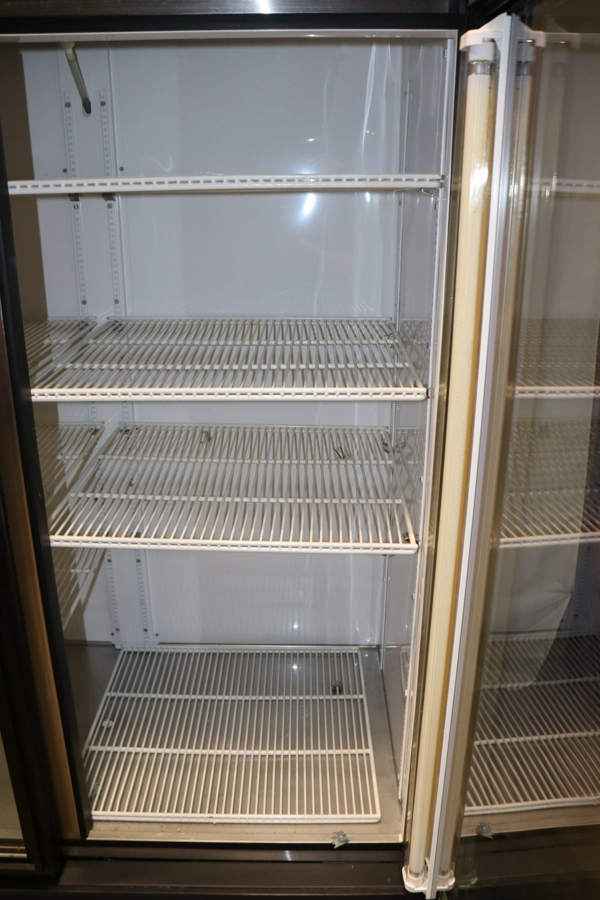 True Refrigeration GDM-49 Glass Door Merchandiser, w/ Shelves & Casters - NMB Restaurant Equipment