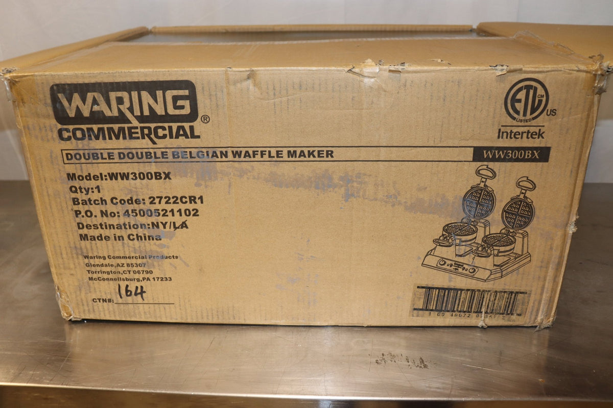 Waring WW300BX Non-Stick Quad Belgian Waffle Iron/Maker, 208V, 2,700W - NMB Restaurant Equipment