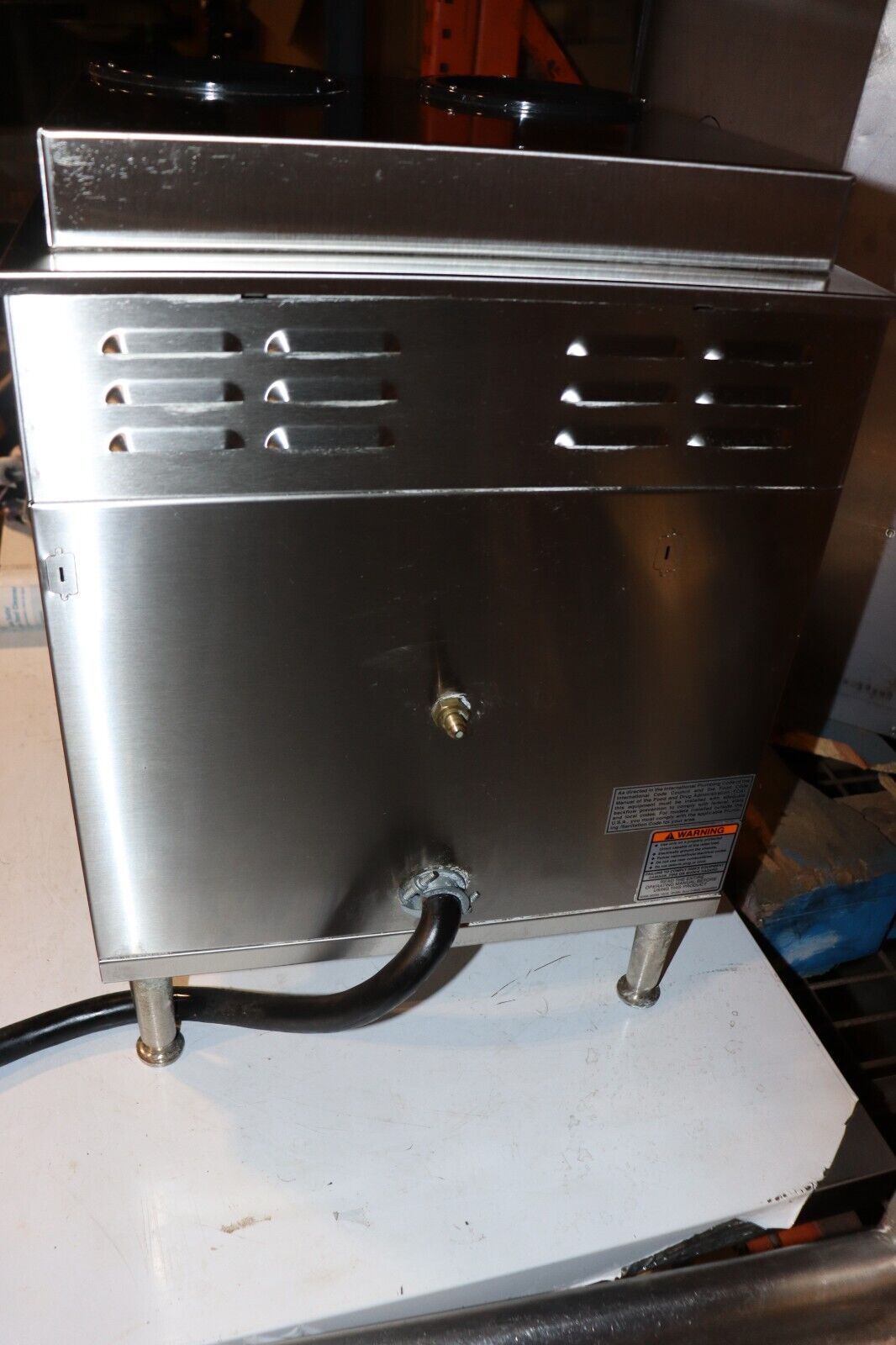 Bunn Axiom 2/2 Coffee Brewer 38700.0096 Dunkin Donuts, Used, Clean, #1, 240v
