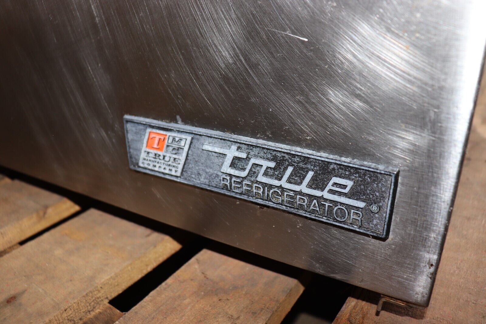 True TUC-27-LP  27 in Undercounter Cooler Stainless Steel w/ Digital Display