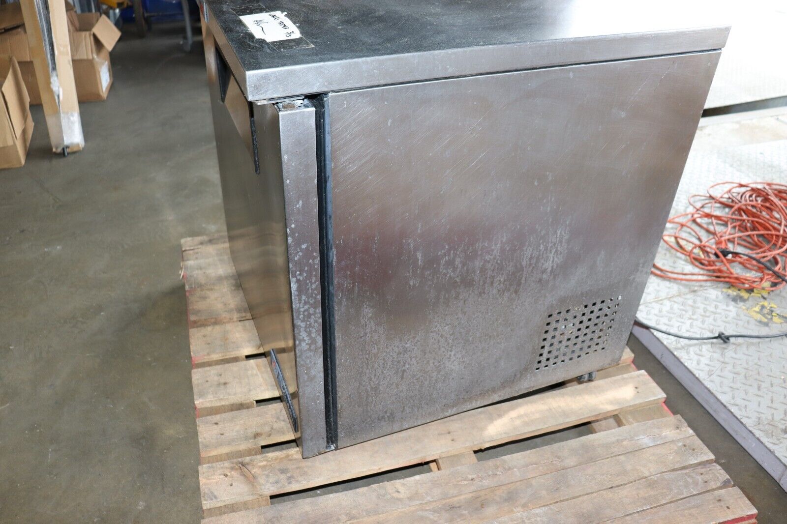 True TUC-27-LP  27 in Undercounter Cooler Stainless Steel w/ Digital Display