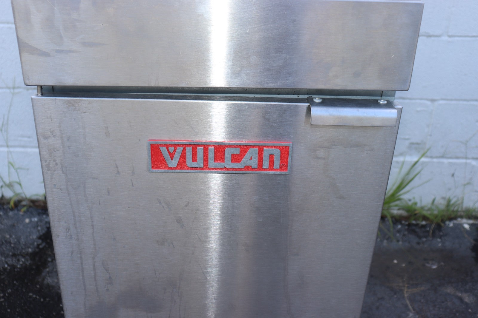 Vulcan LG400-1 45-50 lb. Natural Gas Floor Fryer - 120,000 BTU