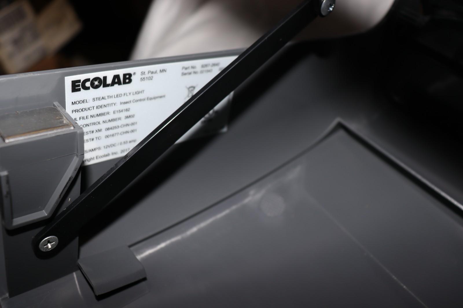 Ecolab STEALTH LED Fly Light, Wall Mount, Used