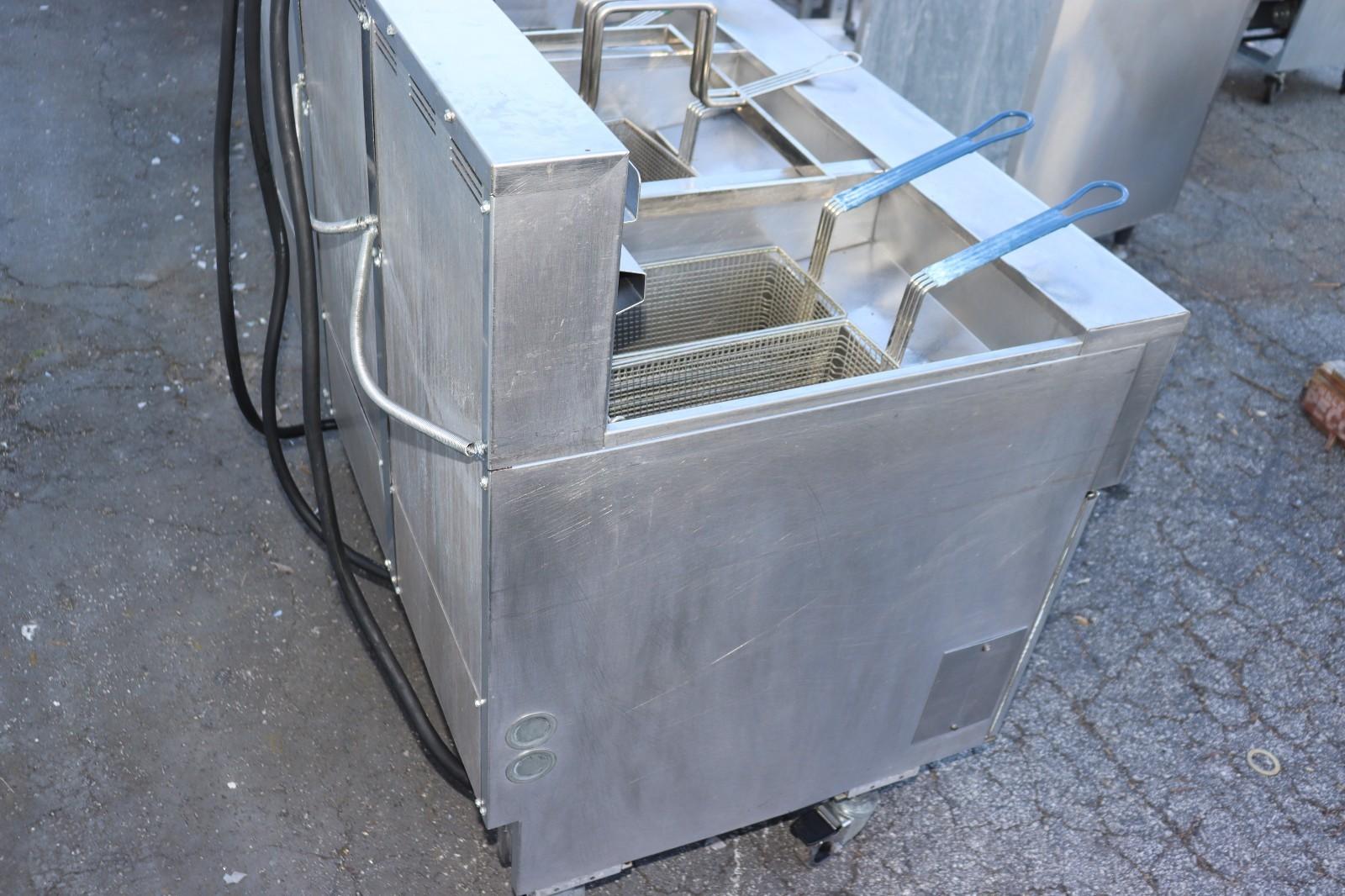 Pitco Electric 208V 3 Phase, 50 lbs, 3 Pot, SEH50, w/ Filtration System, CLEAN