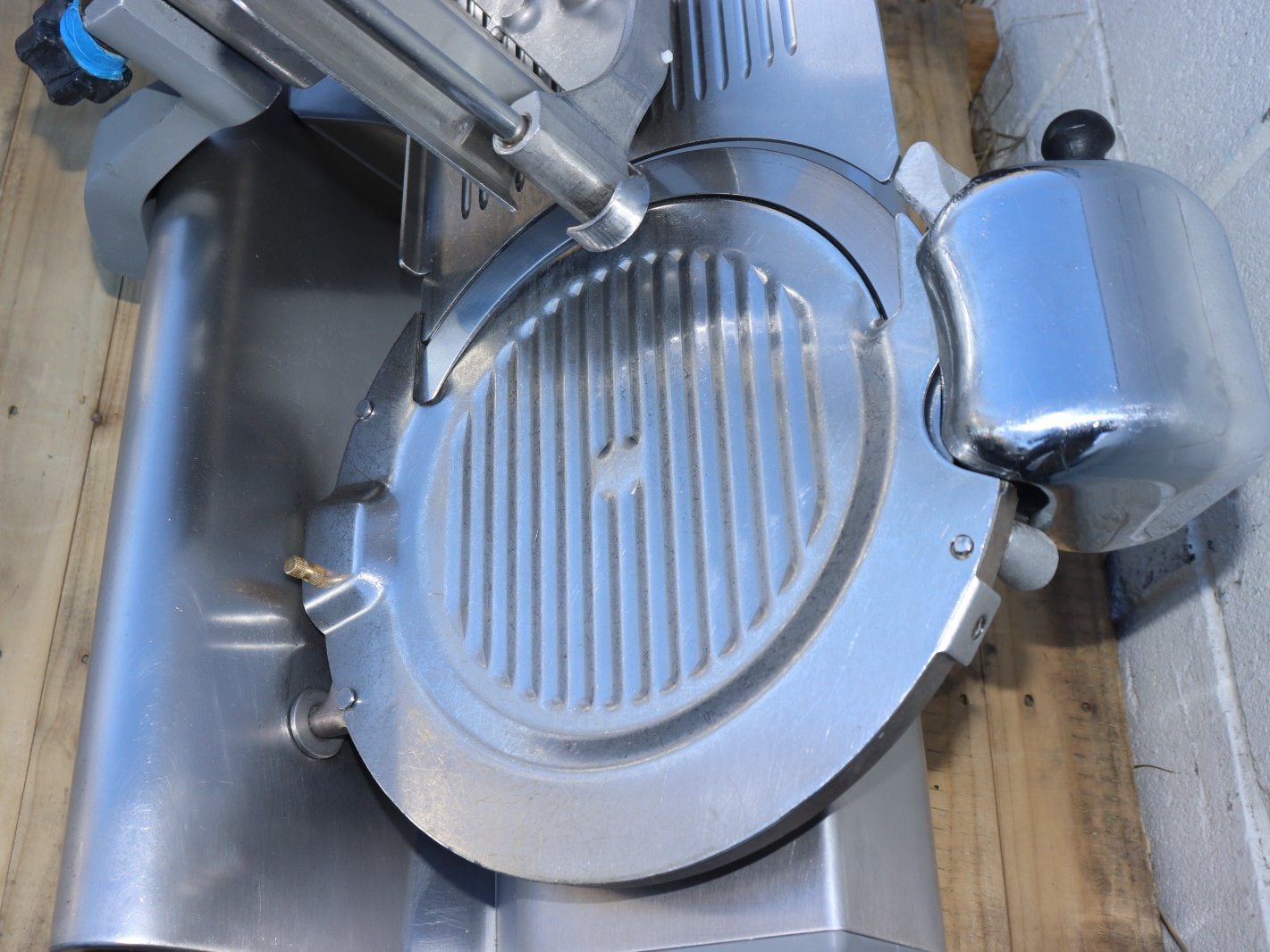 Globe Meat Slicer 3600, w/ Sharpening Attachment, Clean, Tested