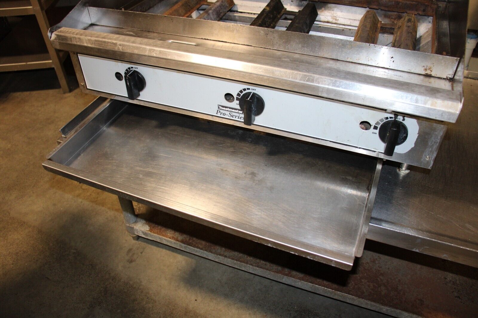 TOASTMASTER PRO 36" COMMERCIAL GAS COOKTOP / GRILL