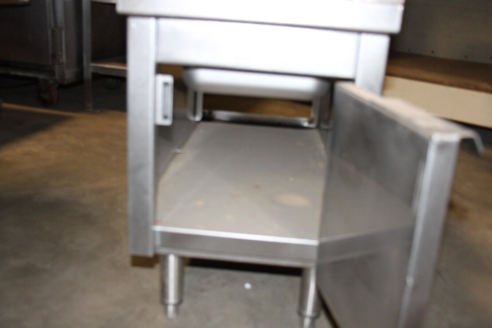 RESTAURANT BACK BAR COMMERCIAL SINK WITH STORAGE CABINET