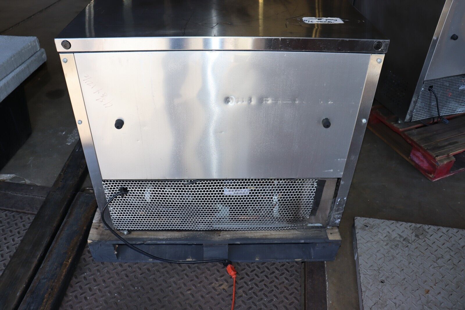 Undercounter Low Profile 2 Door Cooler True TUC-36-LP, Used