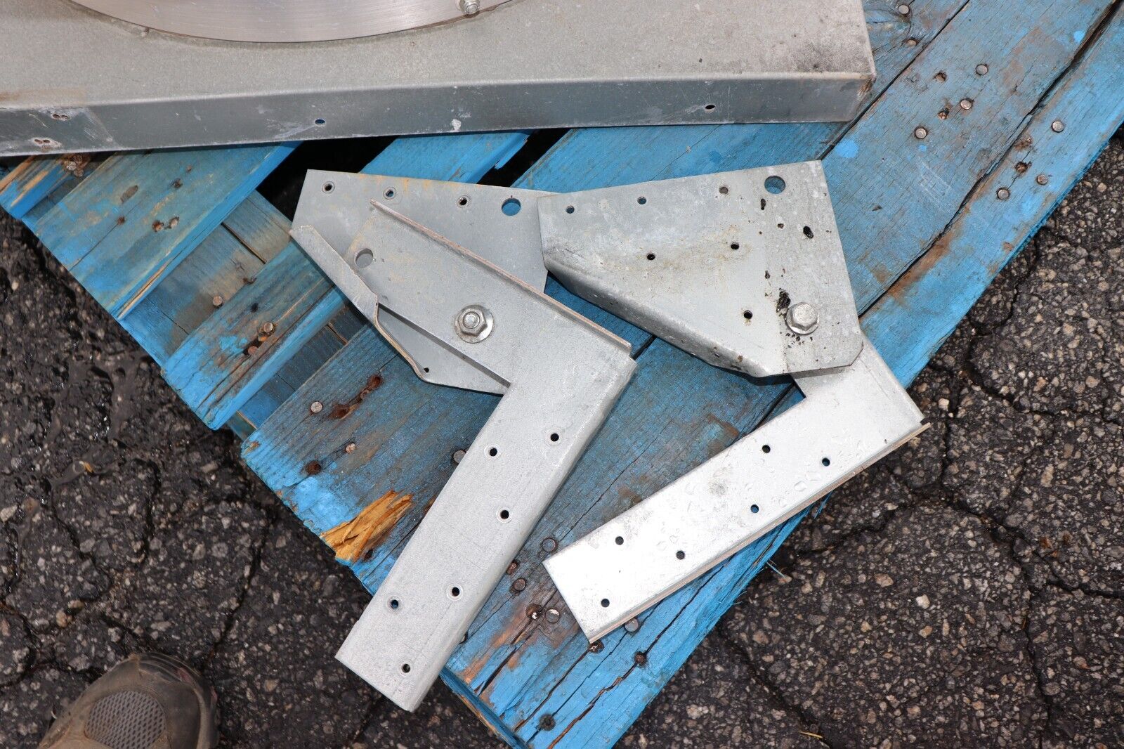 CaptiveAire NCA18HPFA High Pressure 1500-6999 CFM Upblast Exhuast Fan 2 HP 3PH