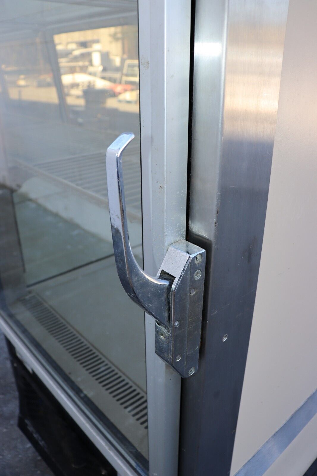 Federal 3150SC-2 31" Flat Glass Commercial Refrigerated Display Case, Used