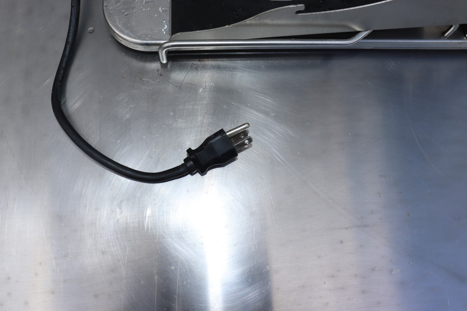 Bunn 52200.0102 ITCB-DV Infusion Coffee and Iced Tea Brewer Machine w/ Hot Water