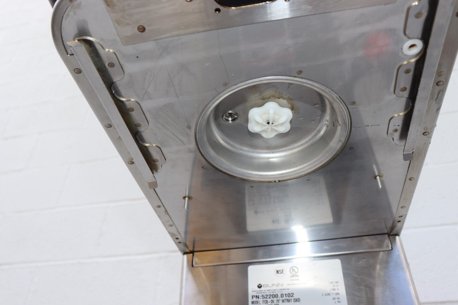 Bunn 52200.0102 ITCB-DV Infusion Coffee and Iced Tea Brewer Machine w/ Hot Water