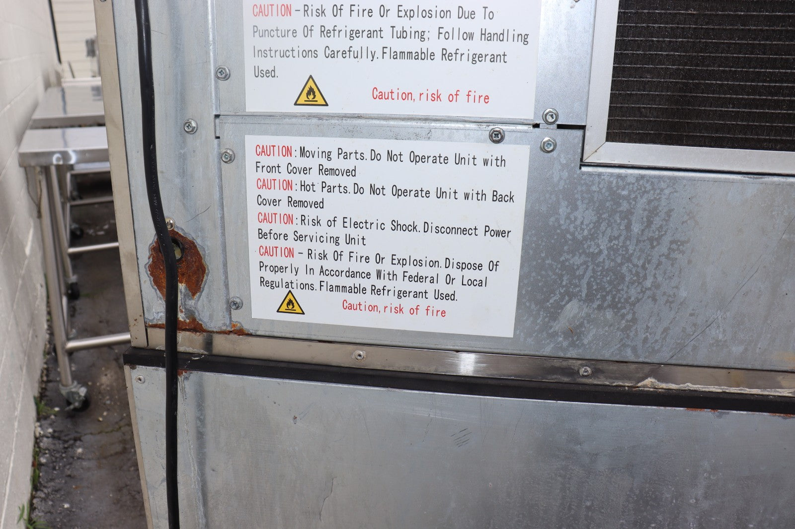 ATOSA YR-450-AP-161 460 lb ICE MACHINE W/395 lbs BIN, 30", Half Cube, Free Liftg