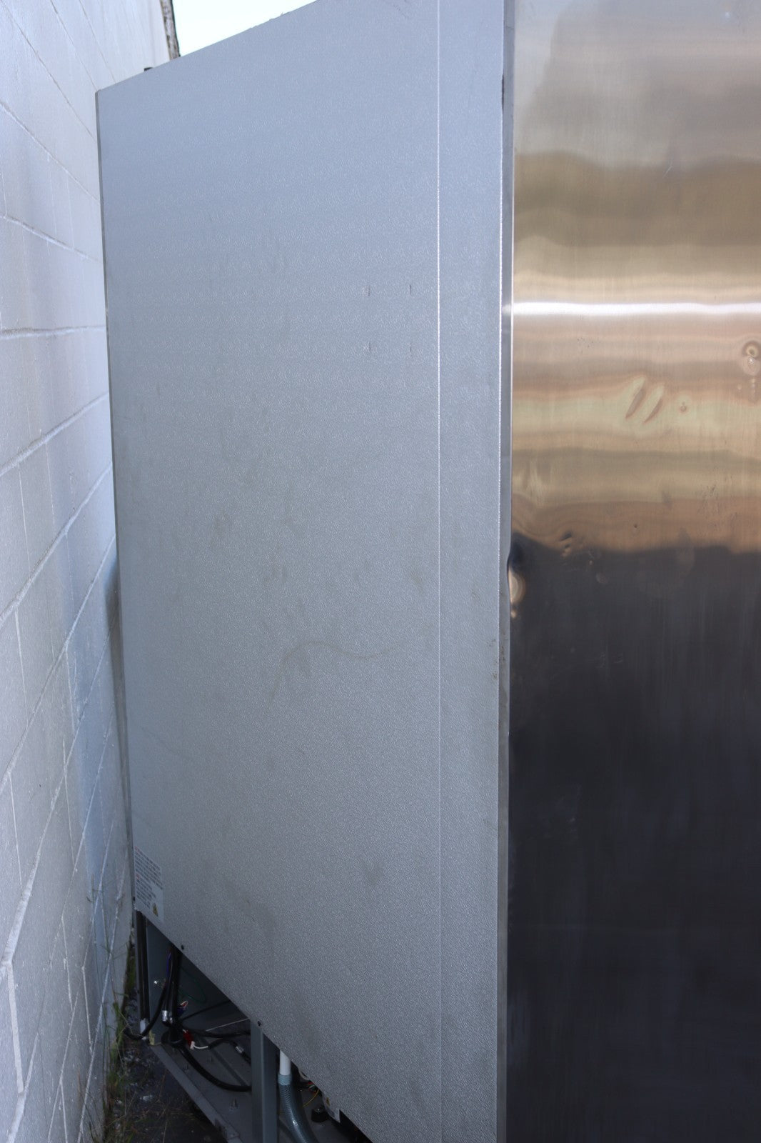 Norpole NP2R 54'' Two Section Solid Door Reach-In Refrigerator, Scratch & Dent