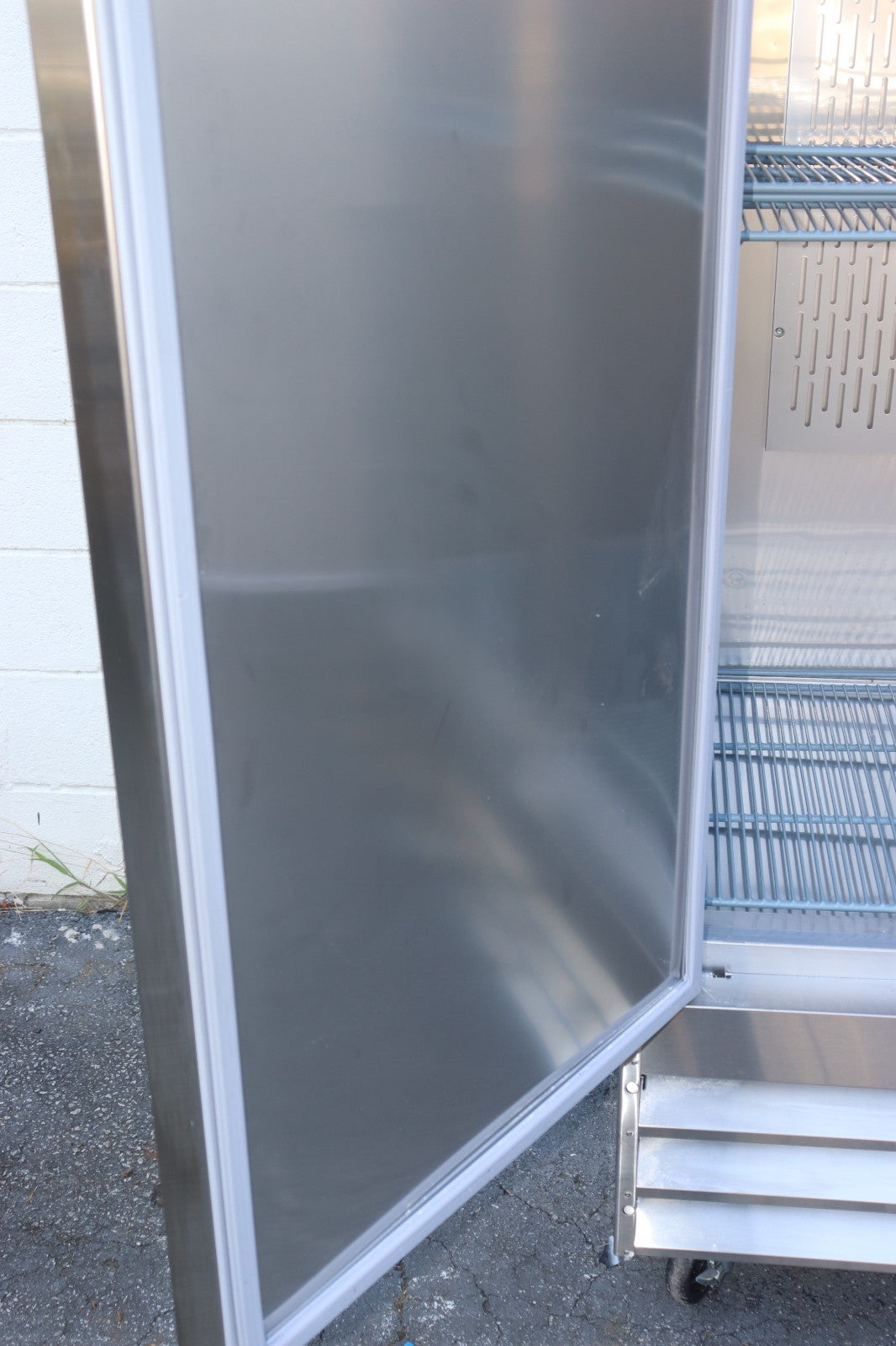 Norpole NP2R 54'' Two Section Solid Door Reach-In Refrigerator, Scratch & Dent