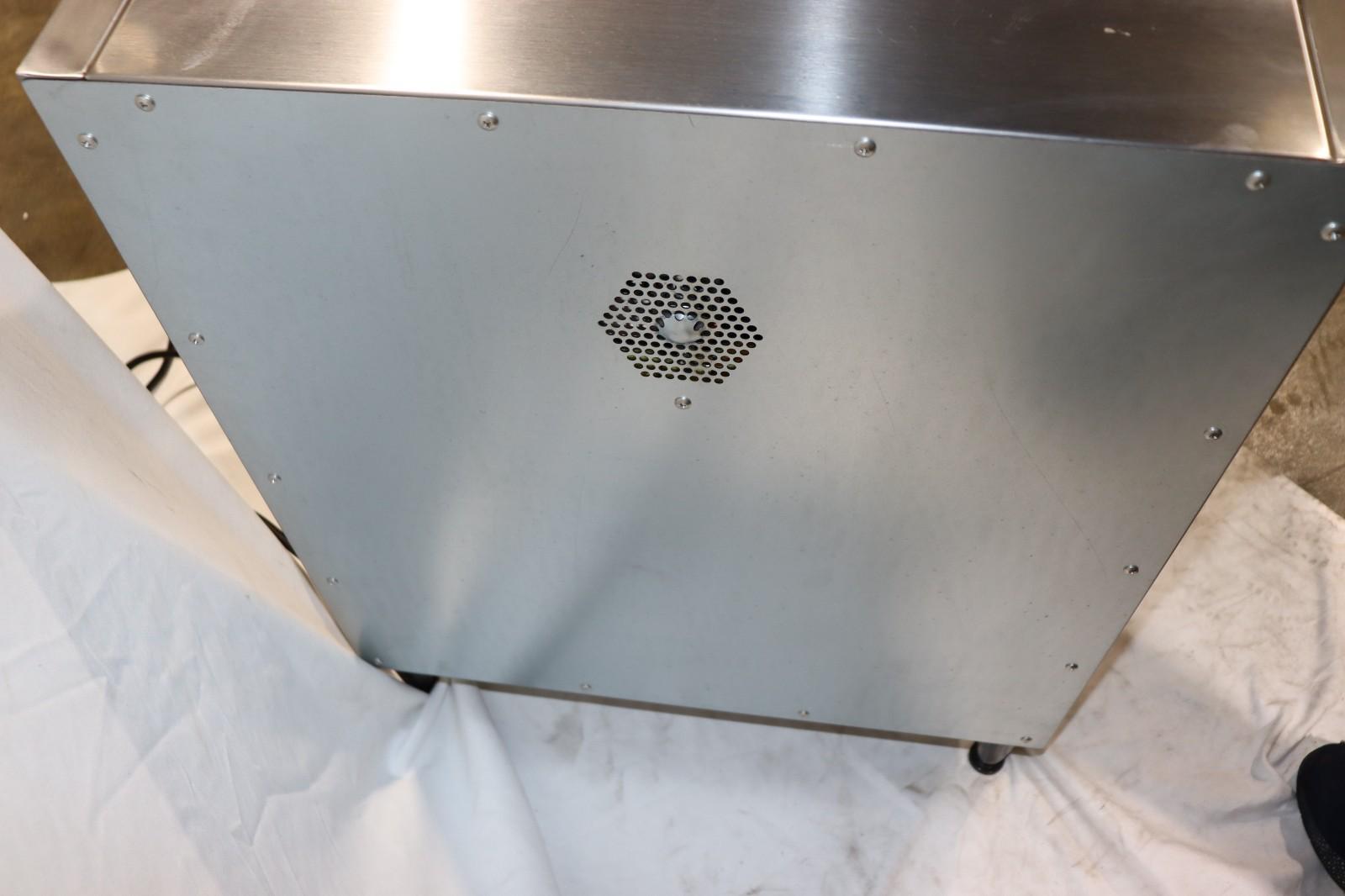 Winco 51026 Benchmark Tortilla Chip Warmer, SLIGHTLY Used, CLEAN