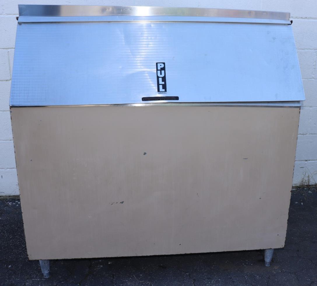 Large Storage Ice Bin, Tan Metal, Insulated, Used