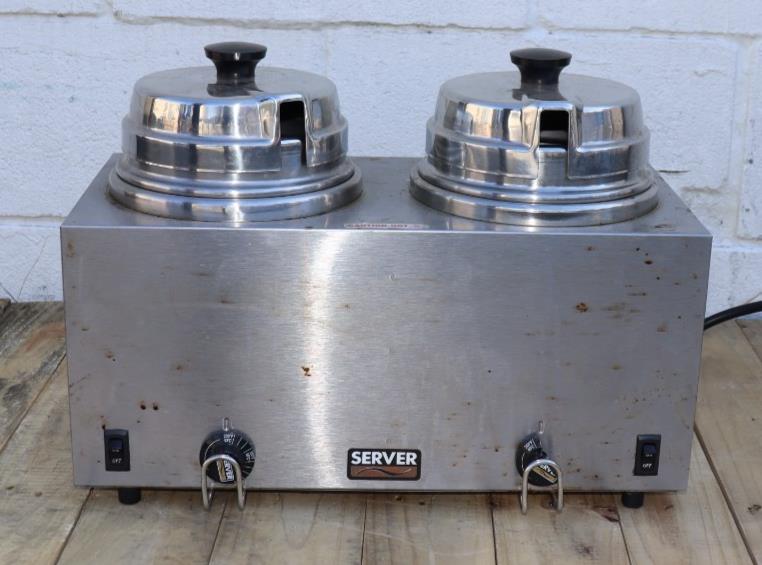 Server Twin 4-qt (3.8 l) Food Server Model FS81210 120V, 1 Knob Broke, Tested!