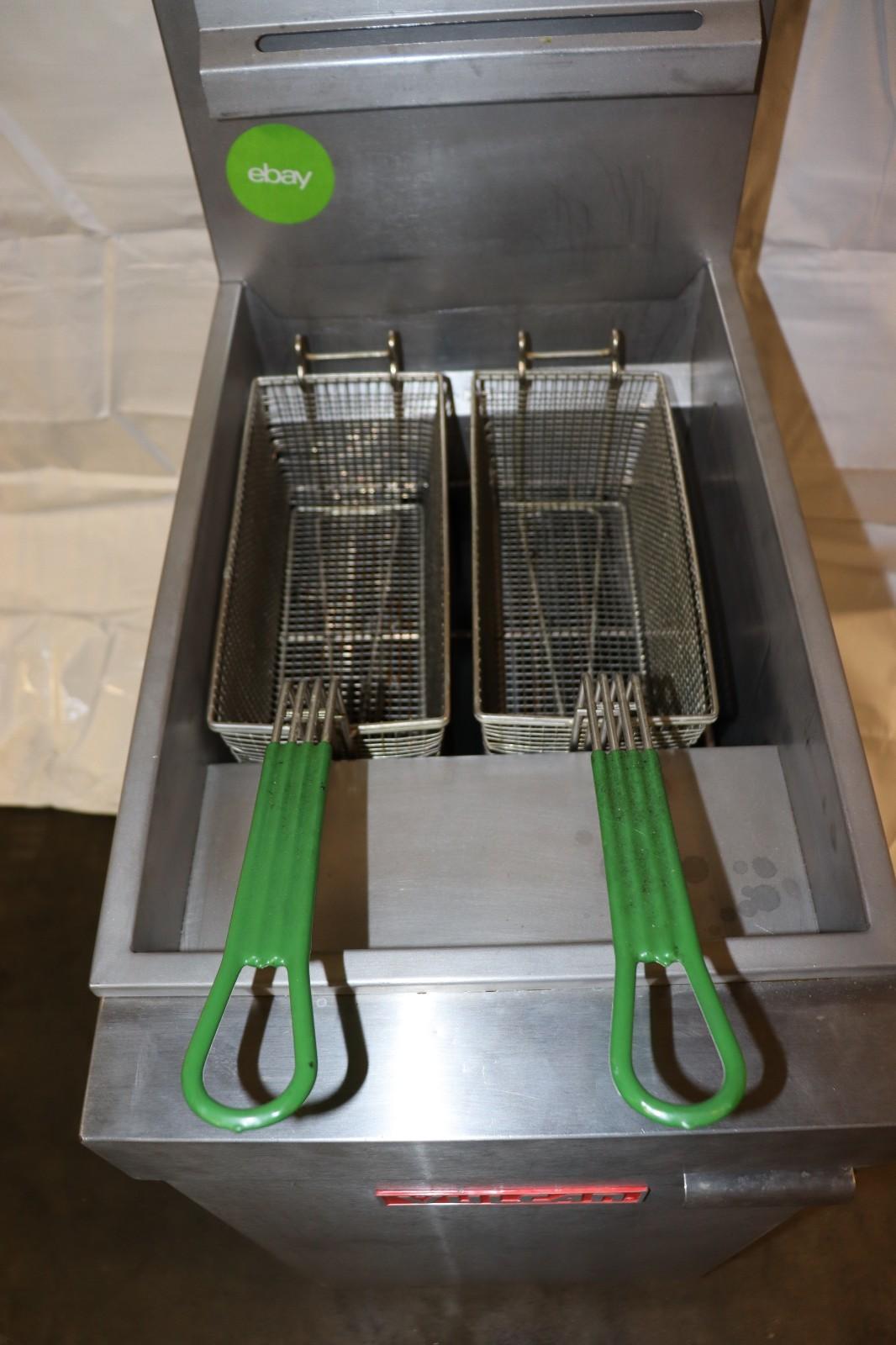 Used CLEAN Vulcan LG400-1 45-50 lb. Freestanding Gas Fryer w/ Millivolt Controls