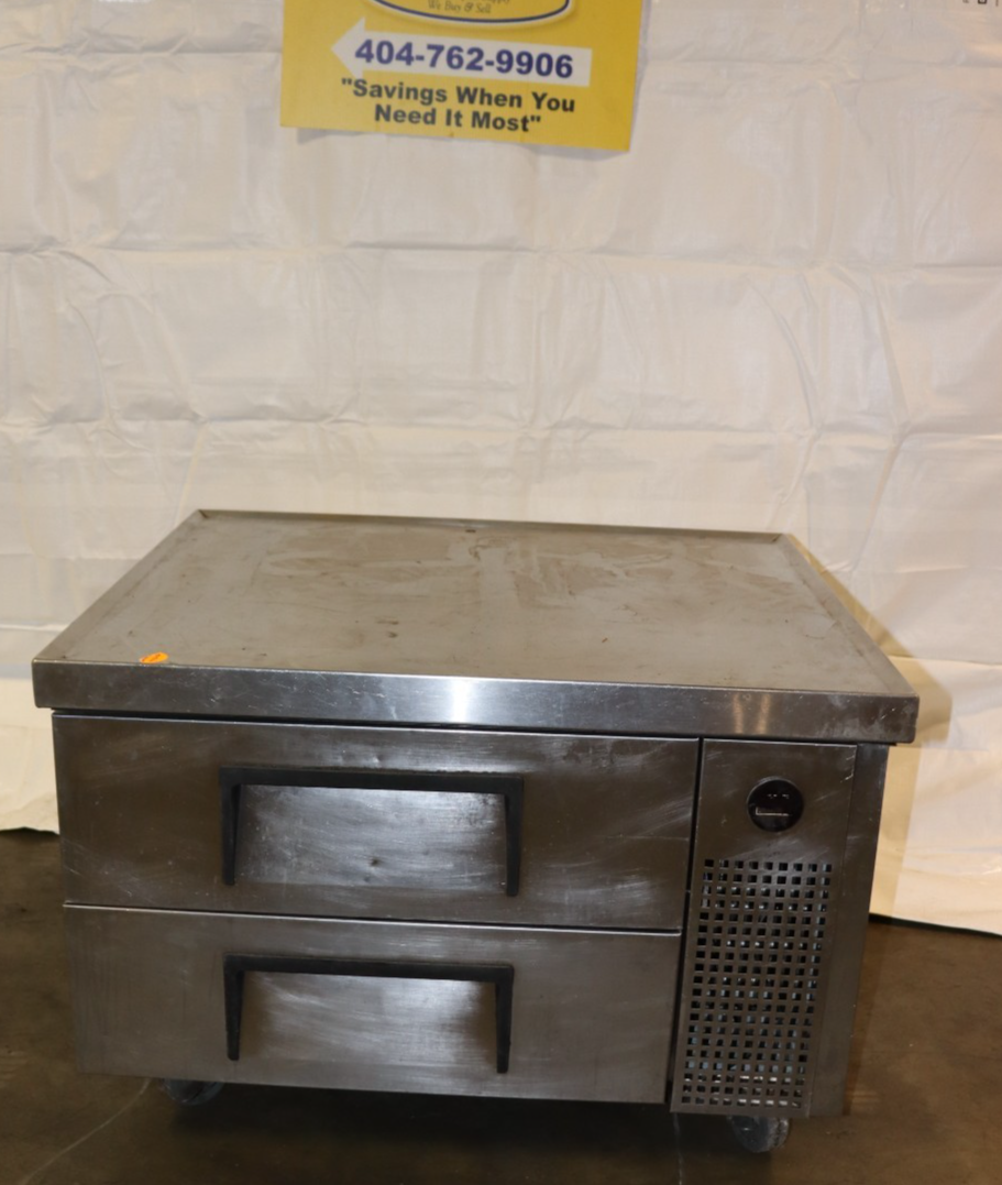 True TRCB-36 Refrigerated Chef Base, 2 Drawer, Used, Clean, Tested