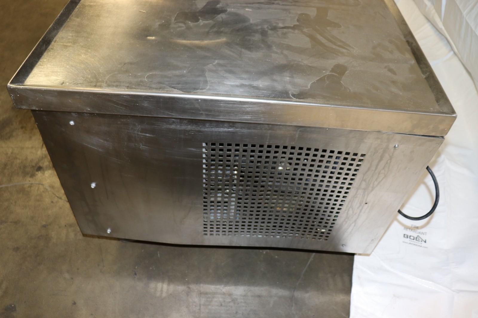 True TRCB-36 Refrigerated Chef Base, 2 Drawer, Used, Clean, Tested