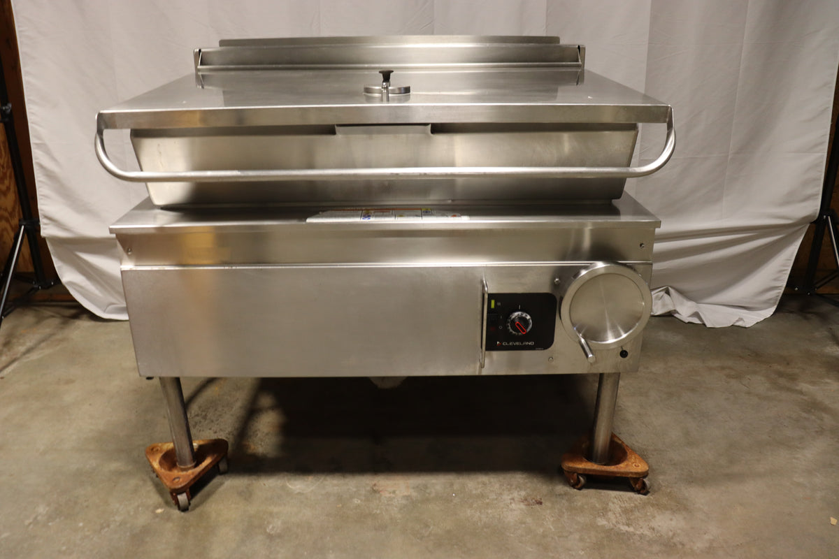 Cleveland SGL-40-TR Natural Gas 40 Gallon DuraPan Open Base Tilt Skillet