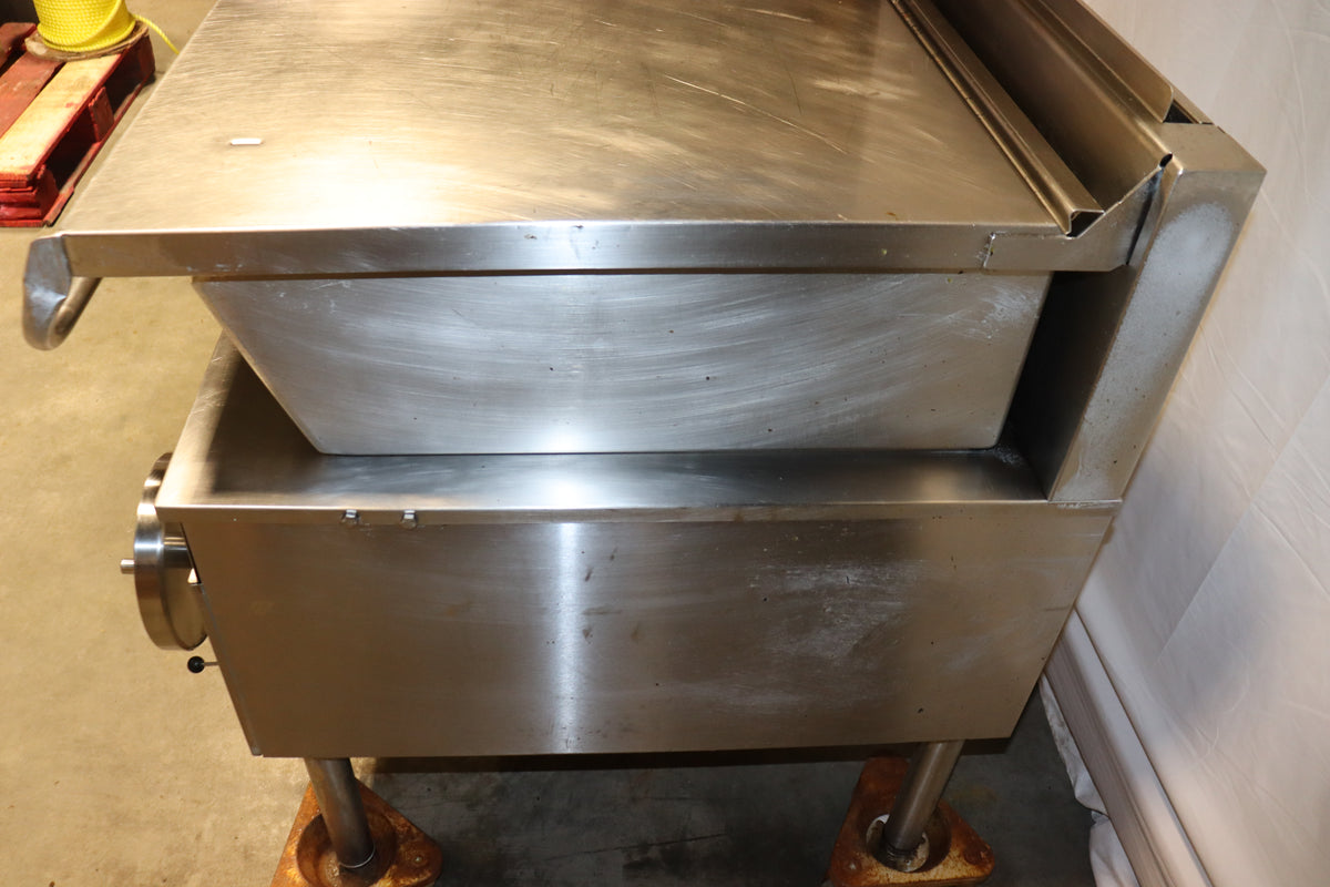 Cleveland SGL-40-TR Natural Gas 40 Gallon DuraPan Open Base Tilt Skillet