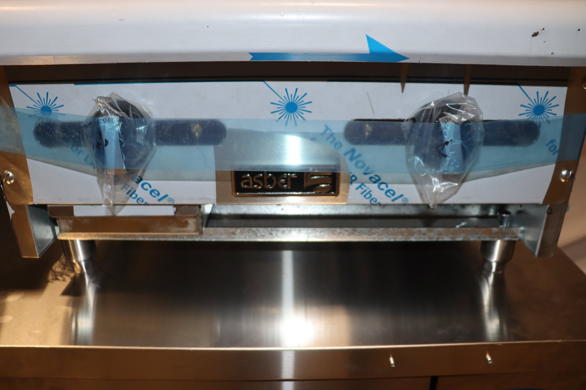 Asber AEMG 24 H 24" W Stainless Steel Natural Gas Manual Countertop Griddle, 60k BTU - NMB Restaurant Equipment