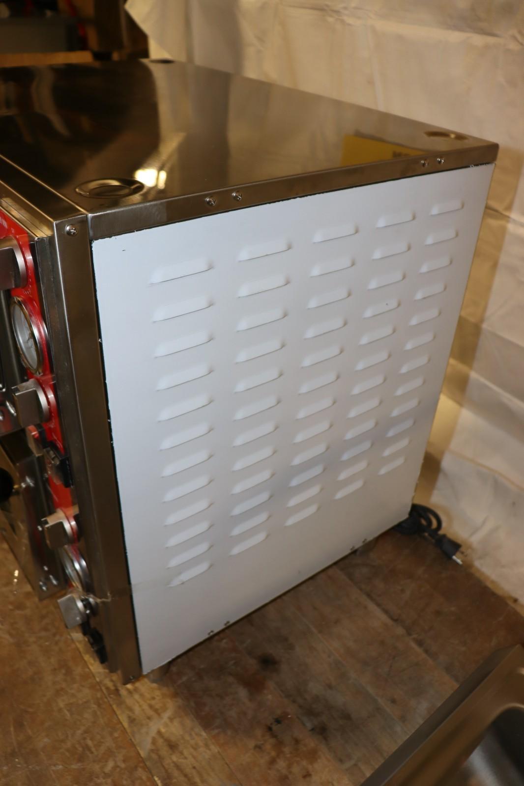 Avantco Double Deck Countertop Pizza/Bakery Oven w/ Independent Chambers 3200W - NMB Restaurant Equipment