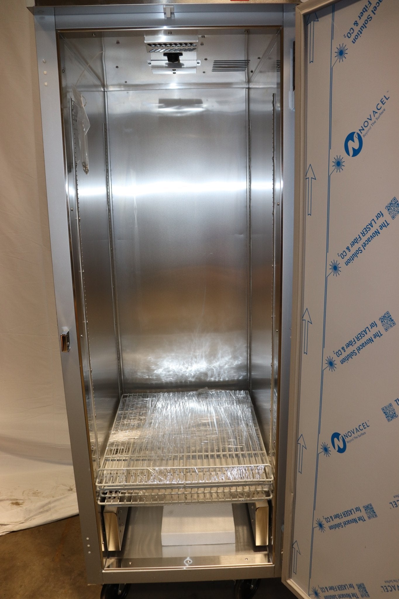 Beverage Air HH1-1S Horizon Series 21.17 cu.ft. Solid Door Warming Cabinet - NMB Restaurant Equipment