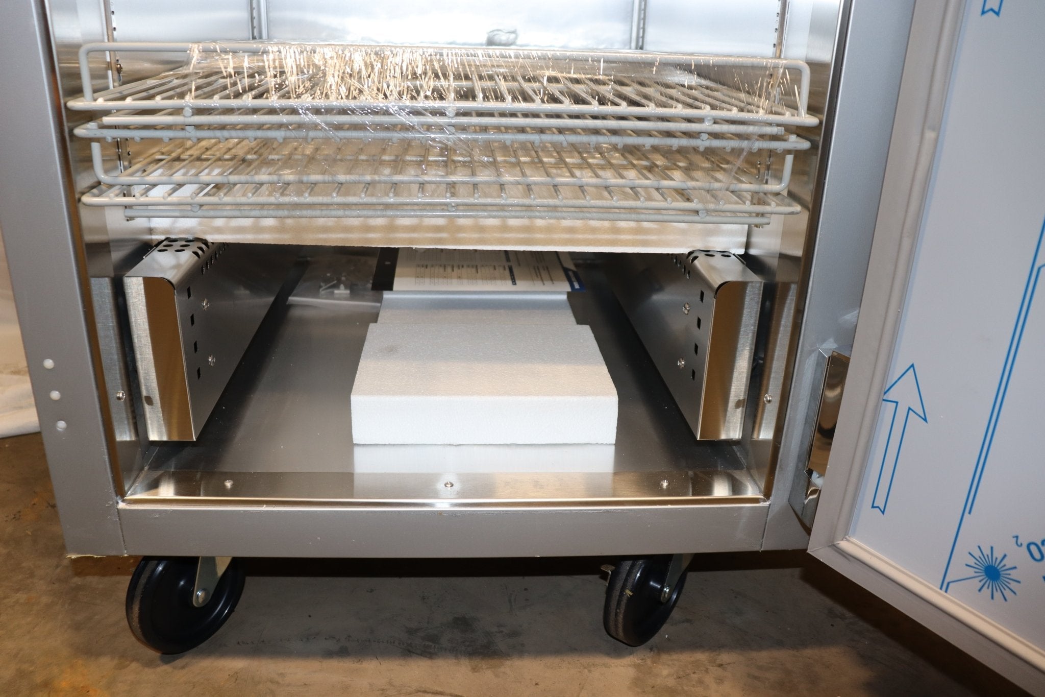 Beverage Air HH1-1S Horizon Series 21.17 cu.ft. Solid Door Warming Cabinet - NMB Restaurant Equipment