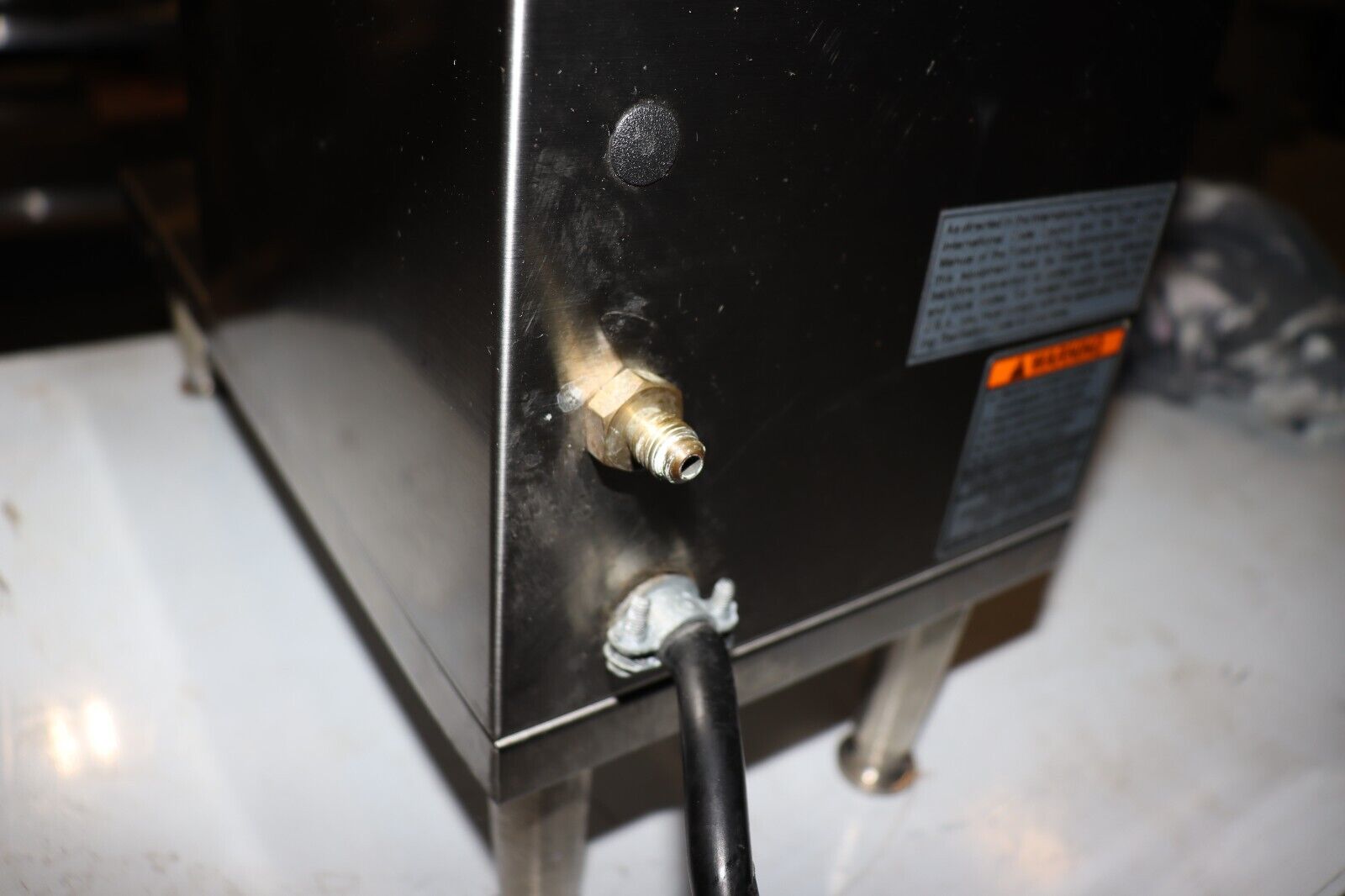 Bunn Axiom 35-2 220V Coffee Maker, 38700.0095, 120/208-240V, 1, (Dunkin Donuts) - NMB Restaurant Equipment