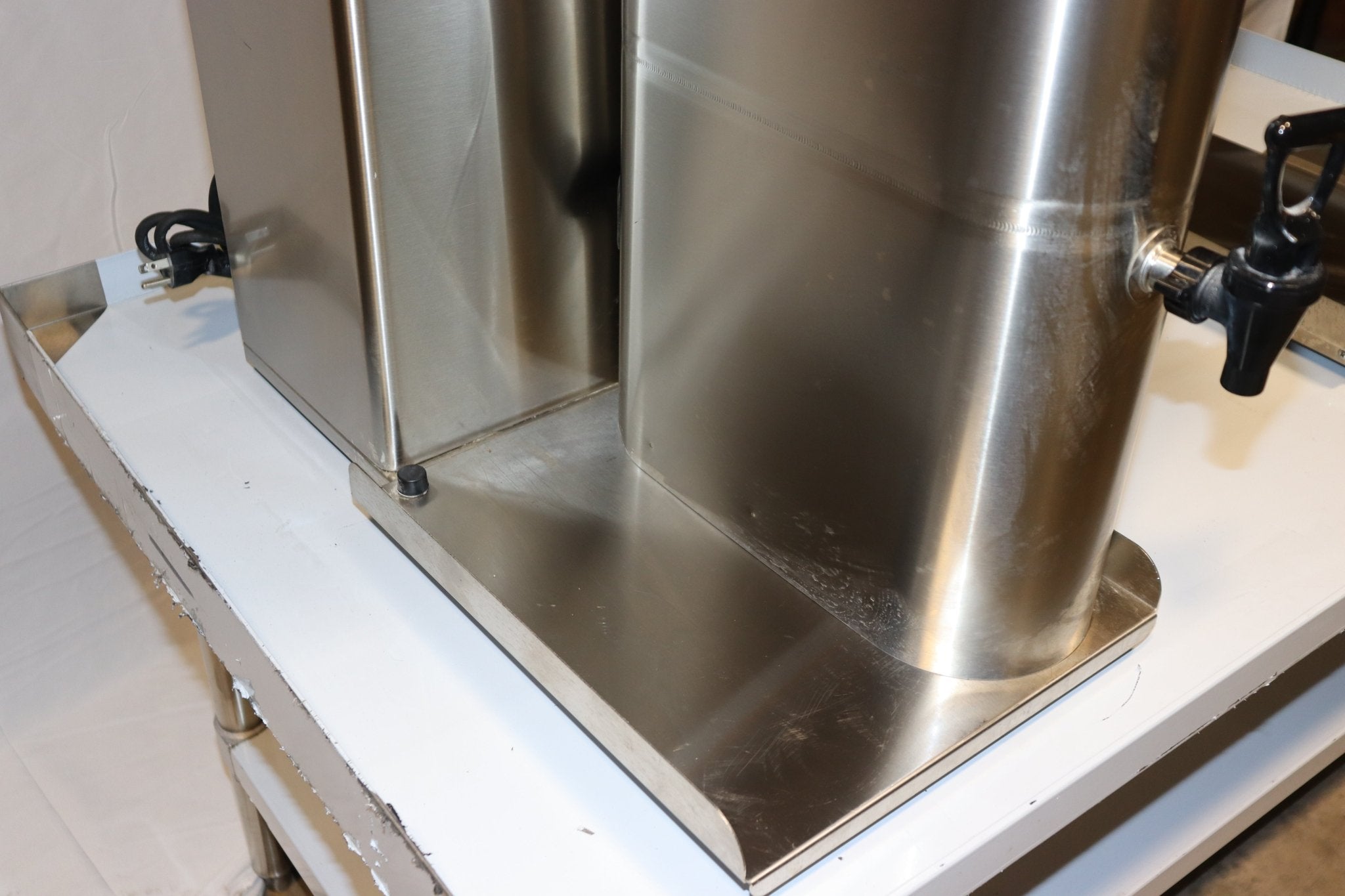 Bunn Infusion 41400.0301 ITB, 120V Dual Dilution w/ SWTNR Tea Brewer - NMB Restaurant Equipment