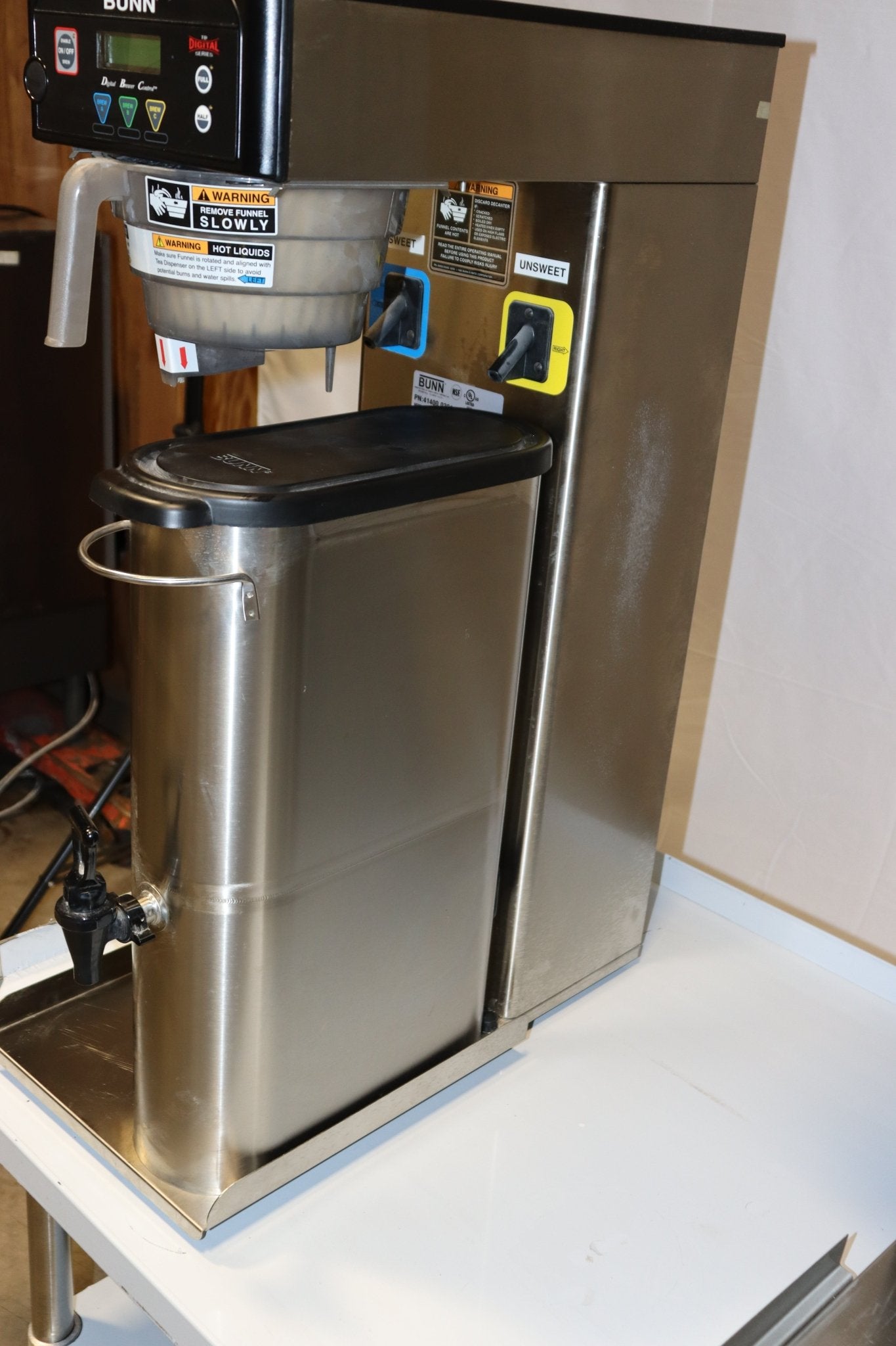 Bunn Infusion 41400.0301 ITB, 120V Dual Dilution w/ SWTNR Tea Brewer - NMB Restaurant Equipment