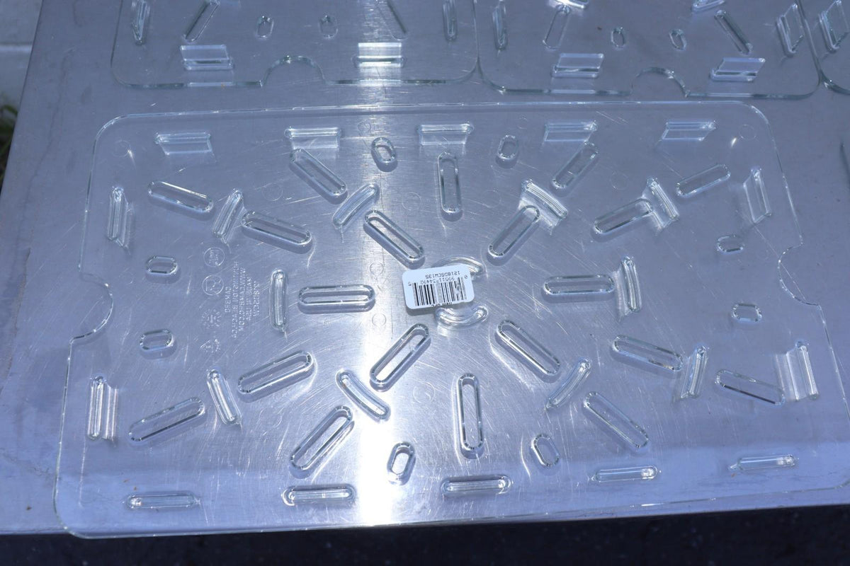 Case of 6 Cambro 1218DSCW135 Drain Shelf for Half-Size Cambro Food Storage Boxes - NMB Restaurant Equipment