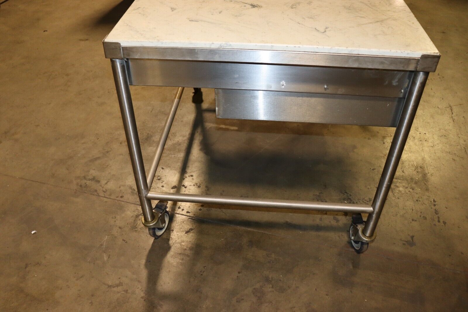 Faux Marble 48" x 36" x 36" Work Station w/ Casters and Stainless Steel Drawers - NMB Restaurant Equipment