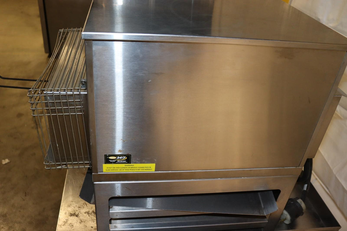 Hatco Model TF-2040R Thermo Finisher 3 Phase 208 Volt Countertop, w/ Trays - NMB Restaurant Equipment