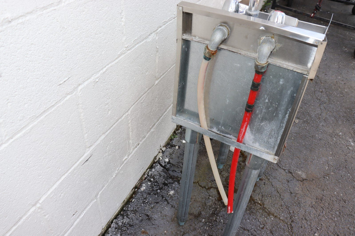 Krowne 1812BD 1800 Series 12" Blender Station & Dump Sink w/ Four Legs, Used - NMB Restaurant Equipment