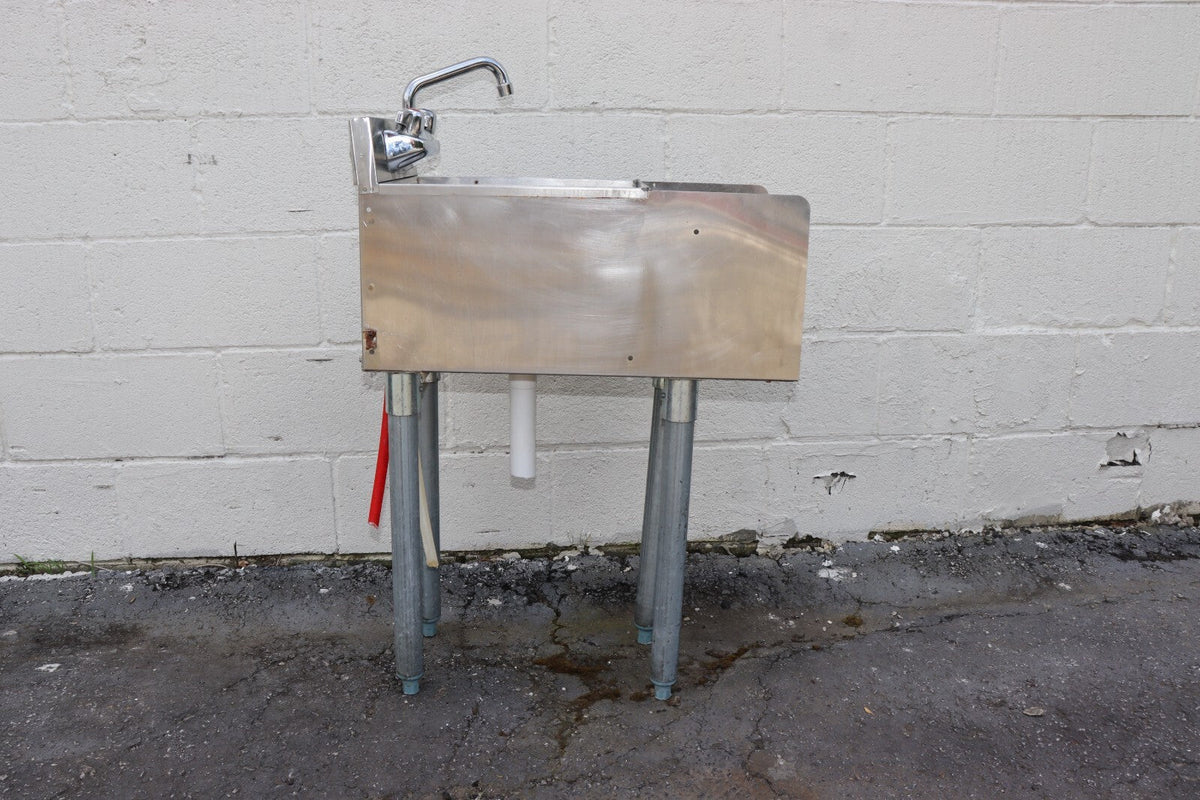 Krowne 1812BD 1800 Series 12" Blender Station & Dump Sink w/ Four Legs, Used - NMB Restaurant Equipment