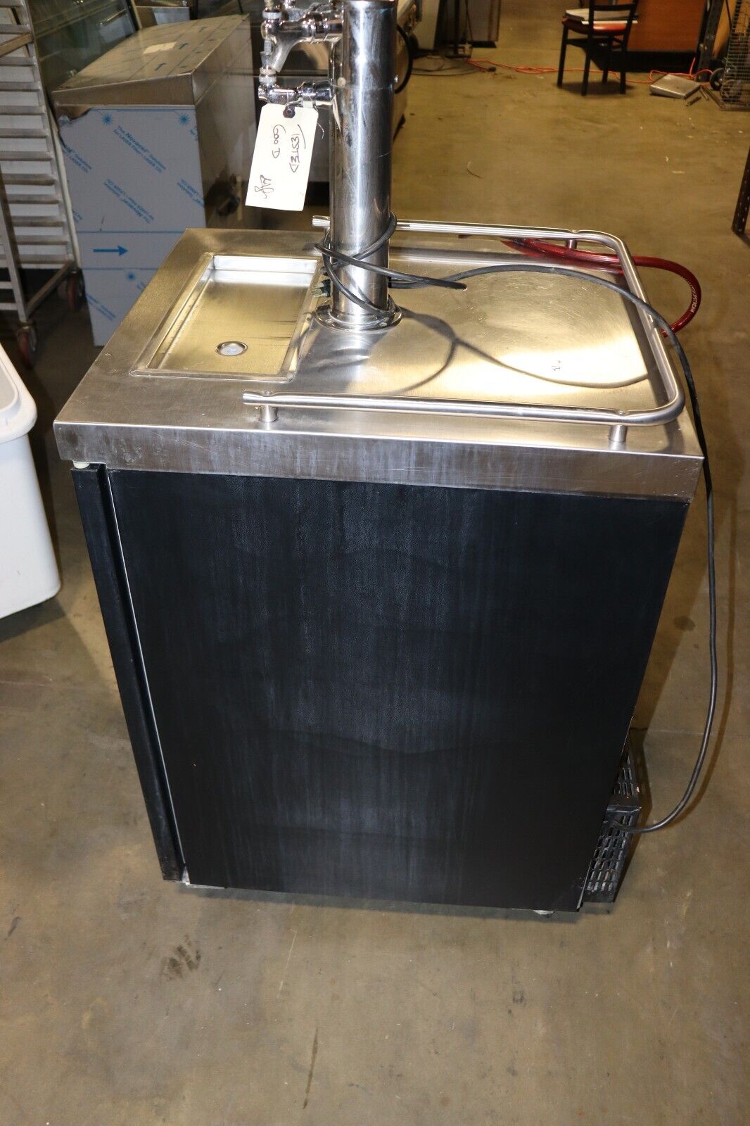 Micromatic MDD23 Direct Draw Keg Refrigerator, w/ 3 Taps on Casters, - NMB Restaurant Equipment