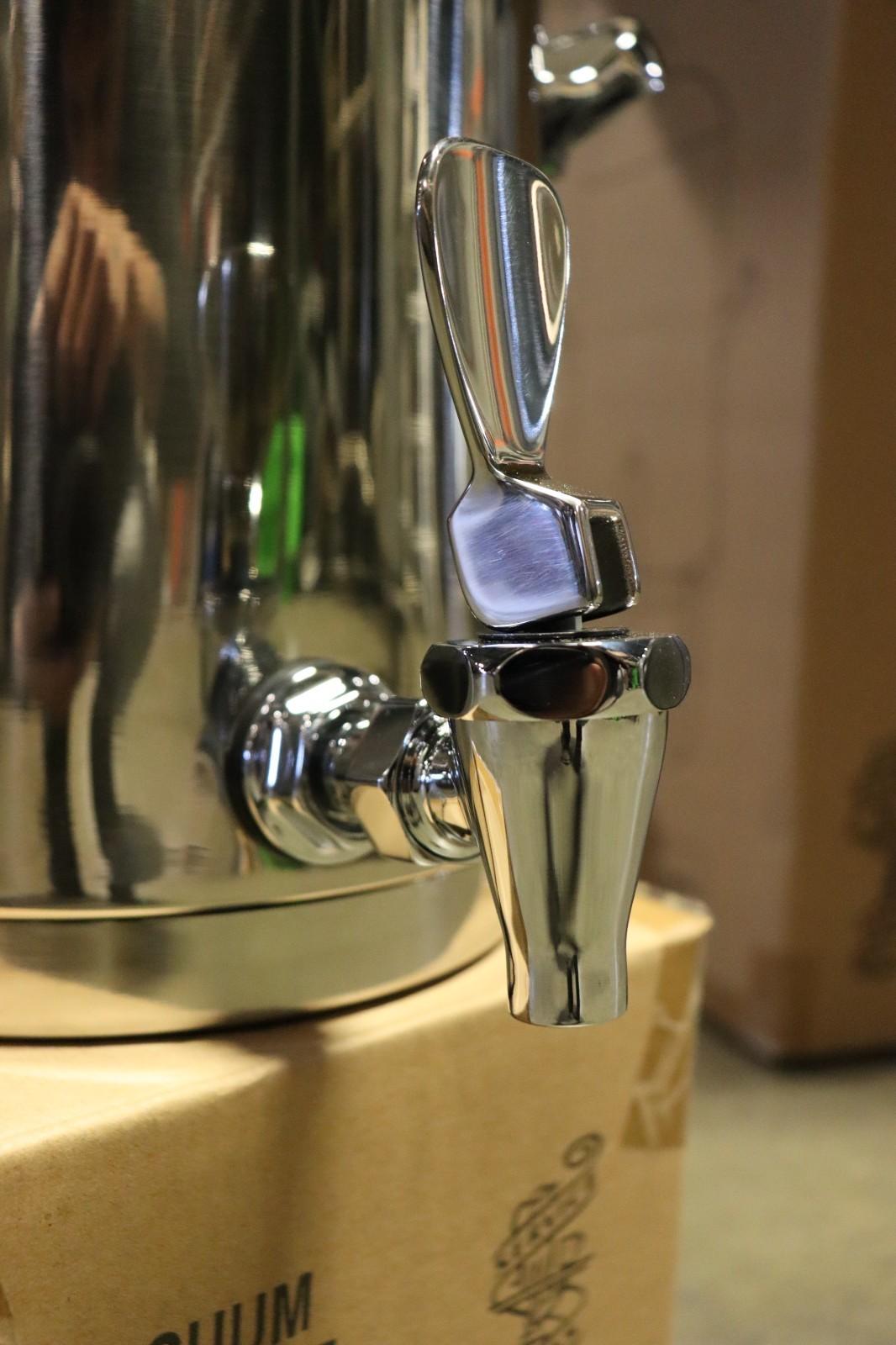 Service Ideas 1.5 Gal Low Volume Dispenser Thermal Coffee Urn, URN15VPSMD - NMB Restaurant Equipment