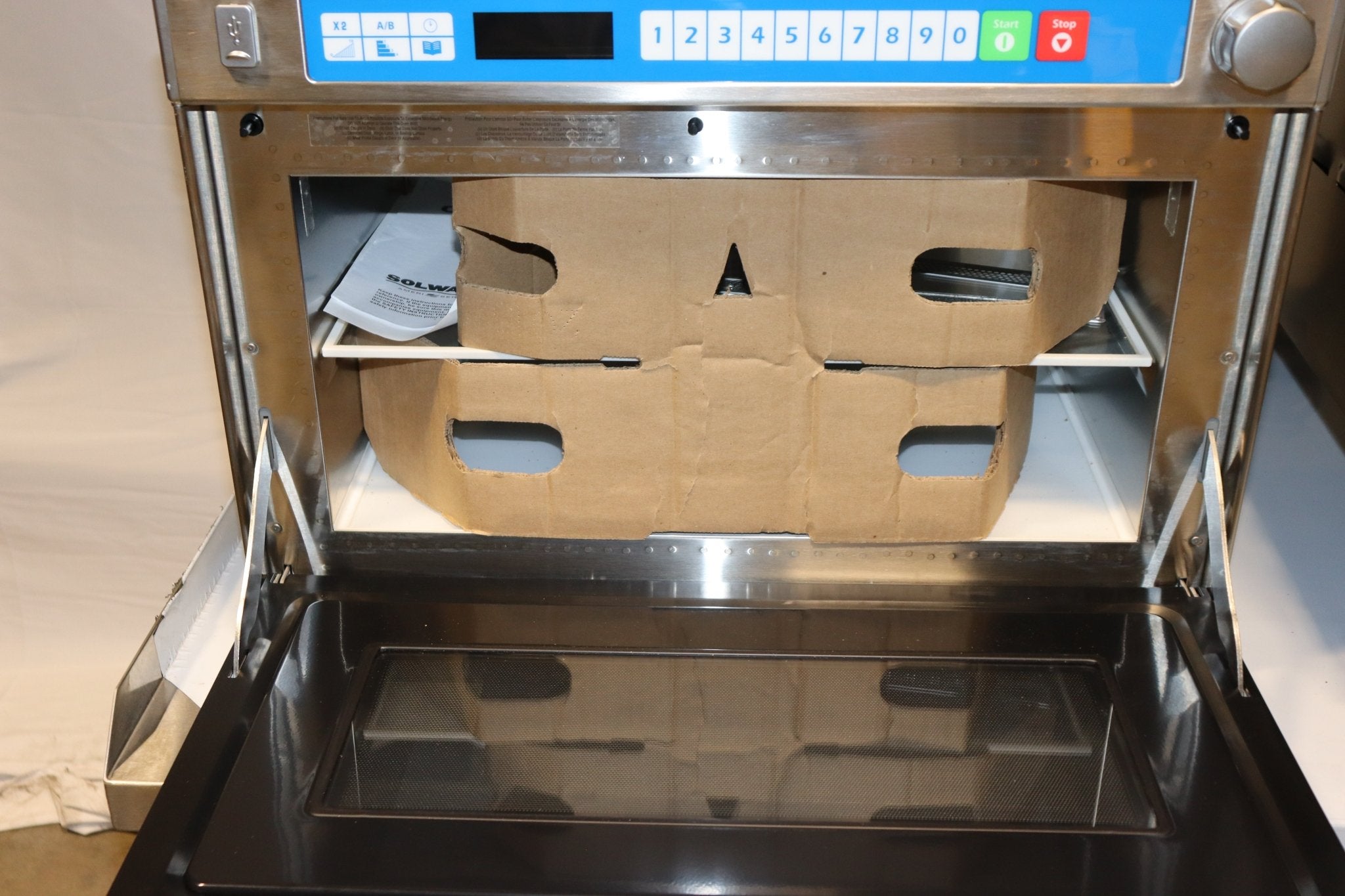 Solwave Ameri-Series Heavy-Duty Commercial Steamer Microwave Oven - 208/240V - NMB Restaurant Equipment