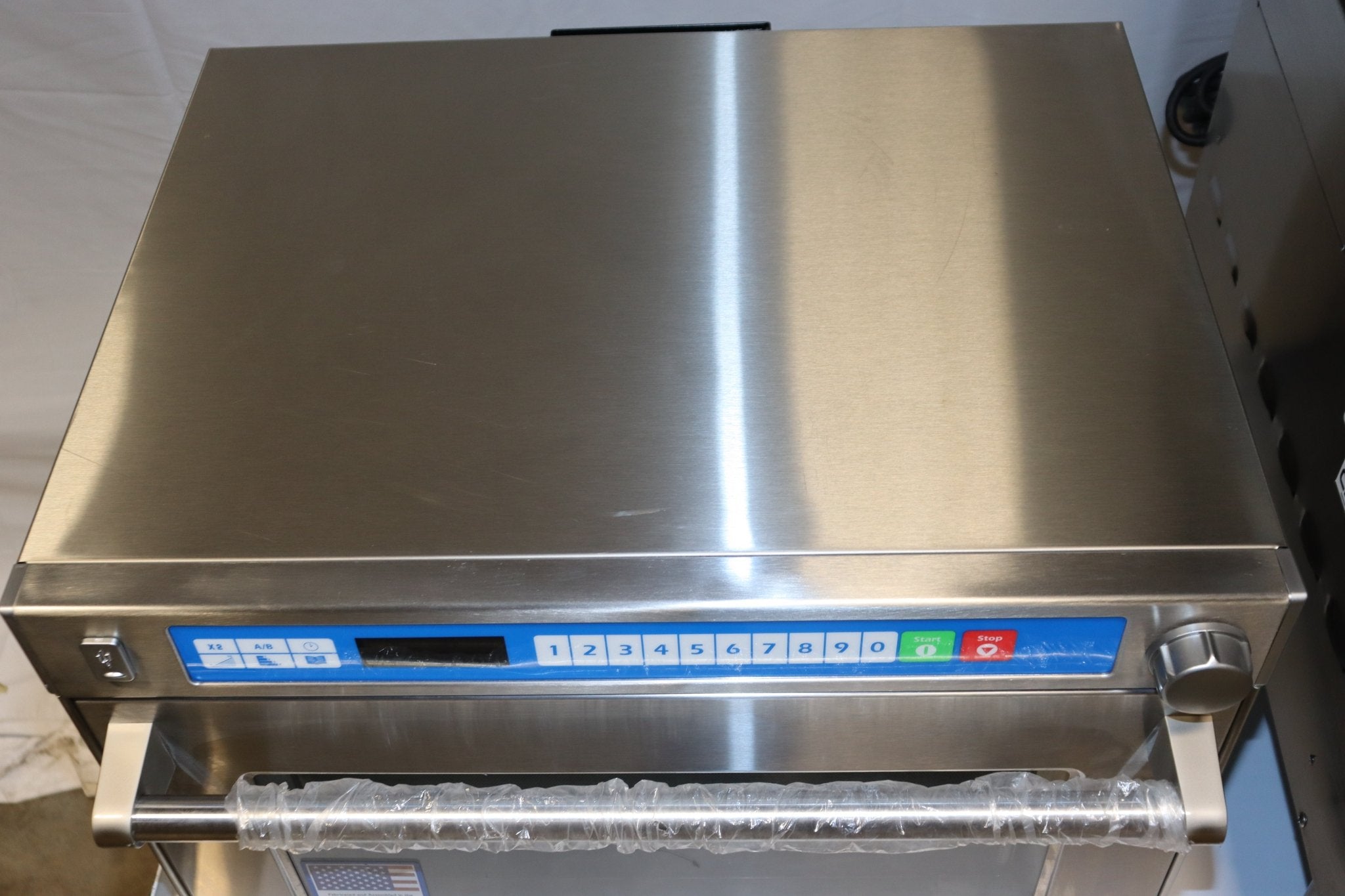 Solwave Ameri-Series Heavy-Duty Commercial Steamer Microwave Oven - 208/240V - NMB Restaurant Equipment