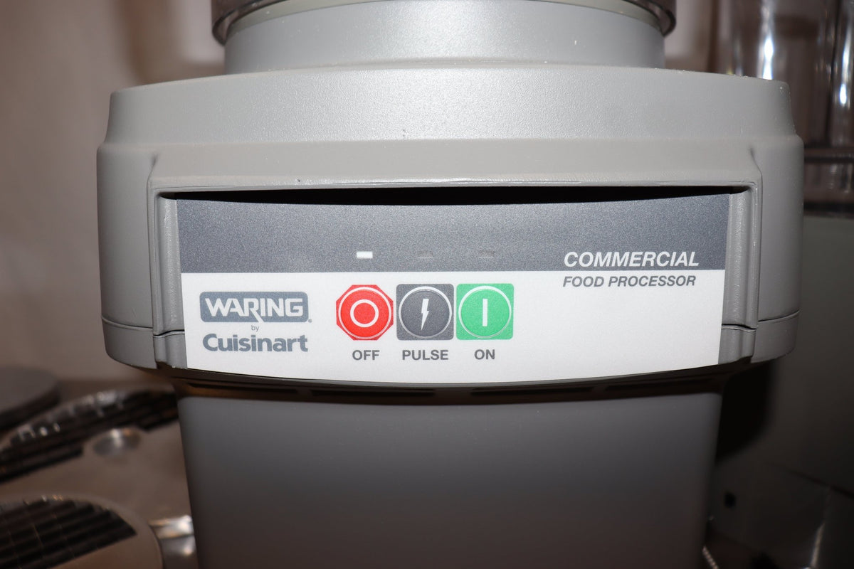 Waring FP2200 Combination Food Processor with 6 Qt. Clear Bowl, Continuous Feed & 2 Discs - NMB Restaurant Equipment