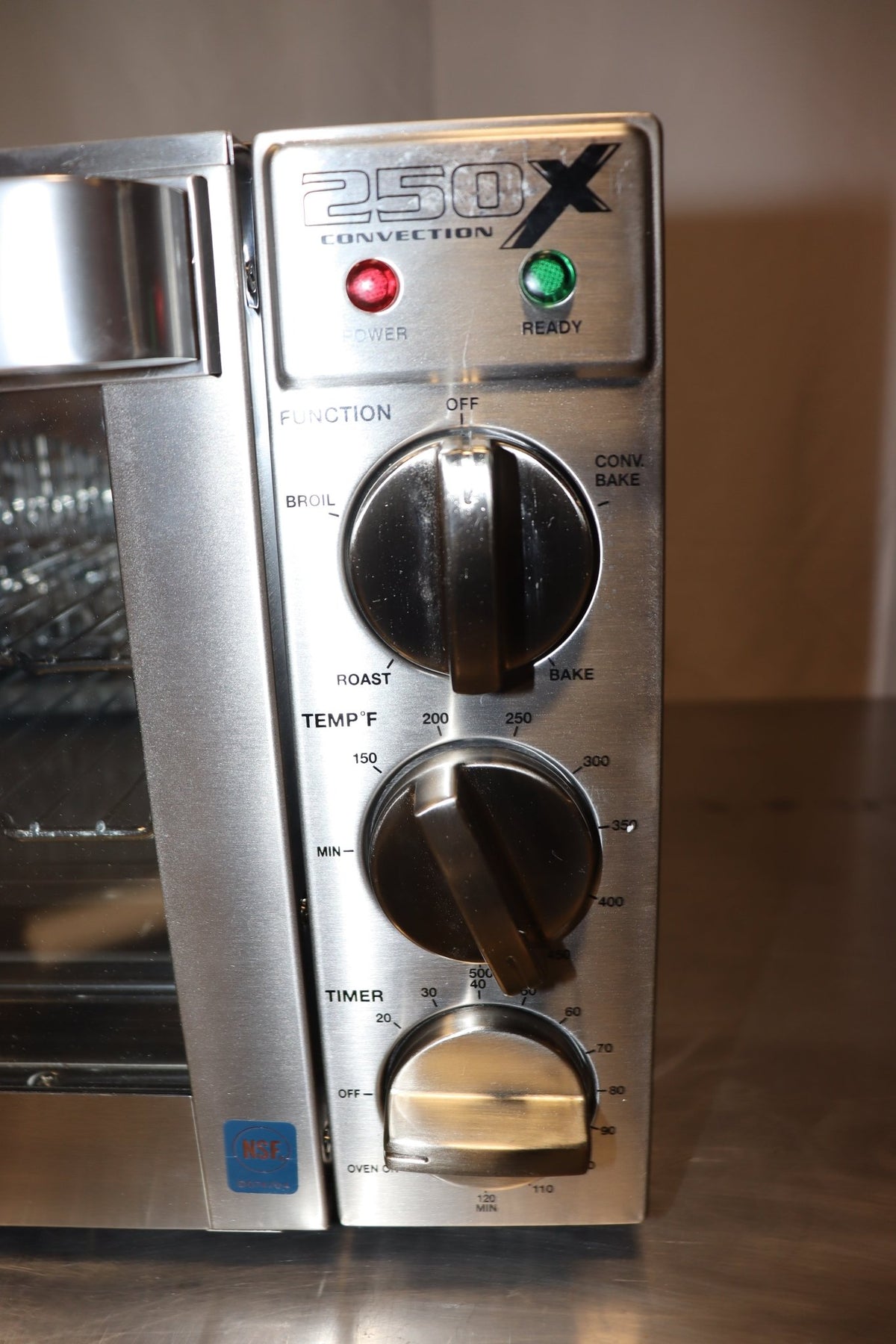 Waring WCO250X Quarter-Size Electric Countertop Convection Oven, 120V, 1,700W - NMB Restaurant Equipment