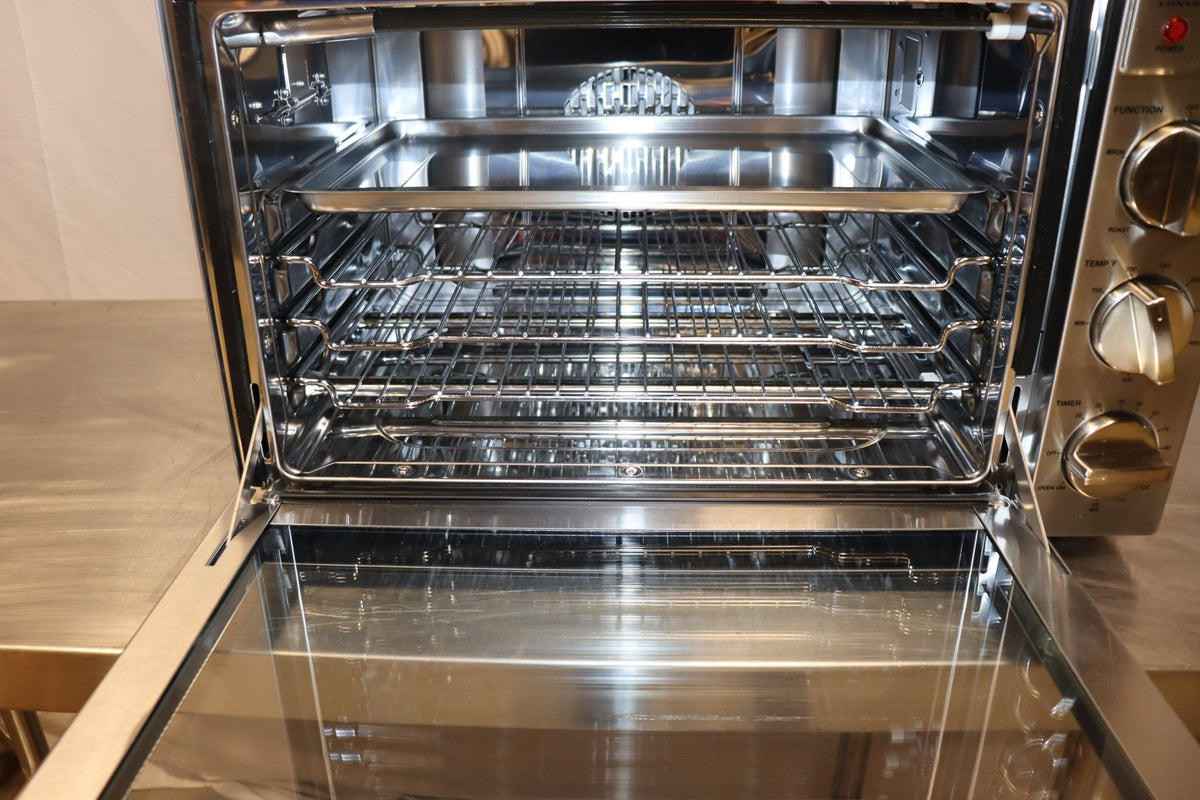 Waring WCO500X Half-Size Electric Countertop Convection Oven - 120V, 1,700W - NMB Restaurant Equipment