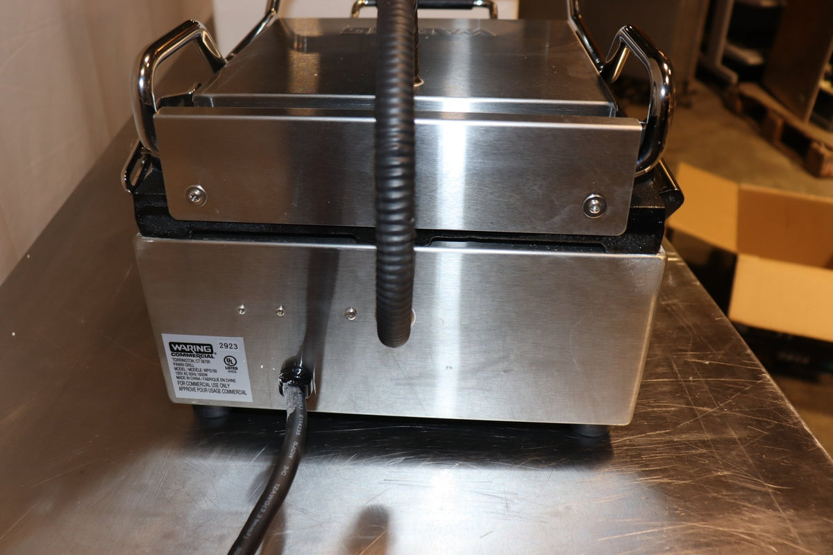 Waring WPG150 Panini Perfetto Grooved Top & Bottom Panini Grill, 120V, 1800W - NMB Restaurant Equipment